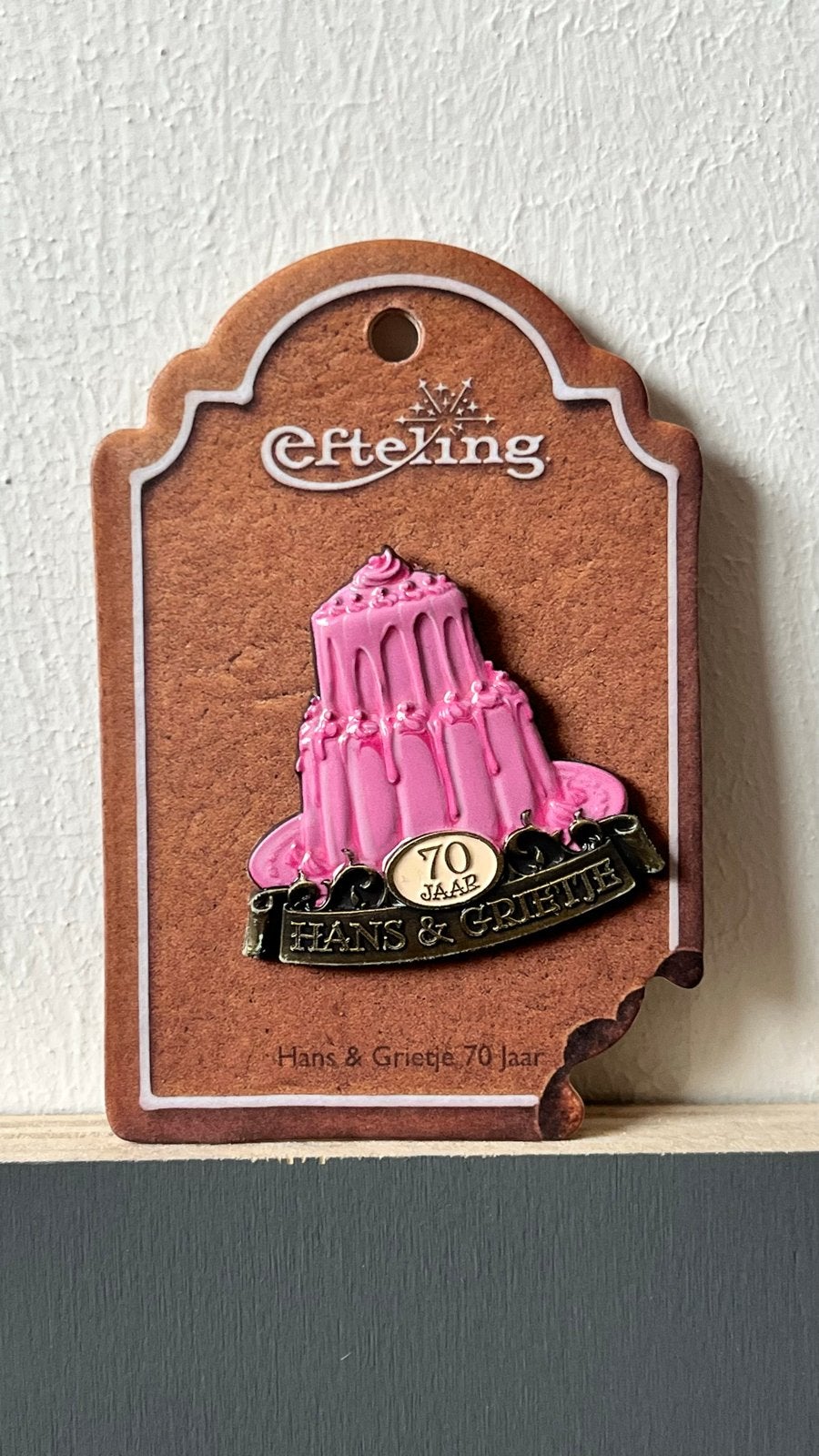 Efteling Hans & Grietje 70 jaar jubileum pin, Verzamelen, Efteling, Overige typen, Ophalen of Verzenden, Nvt