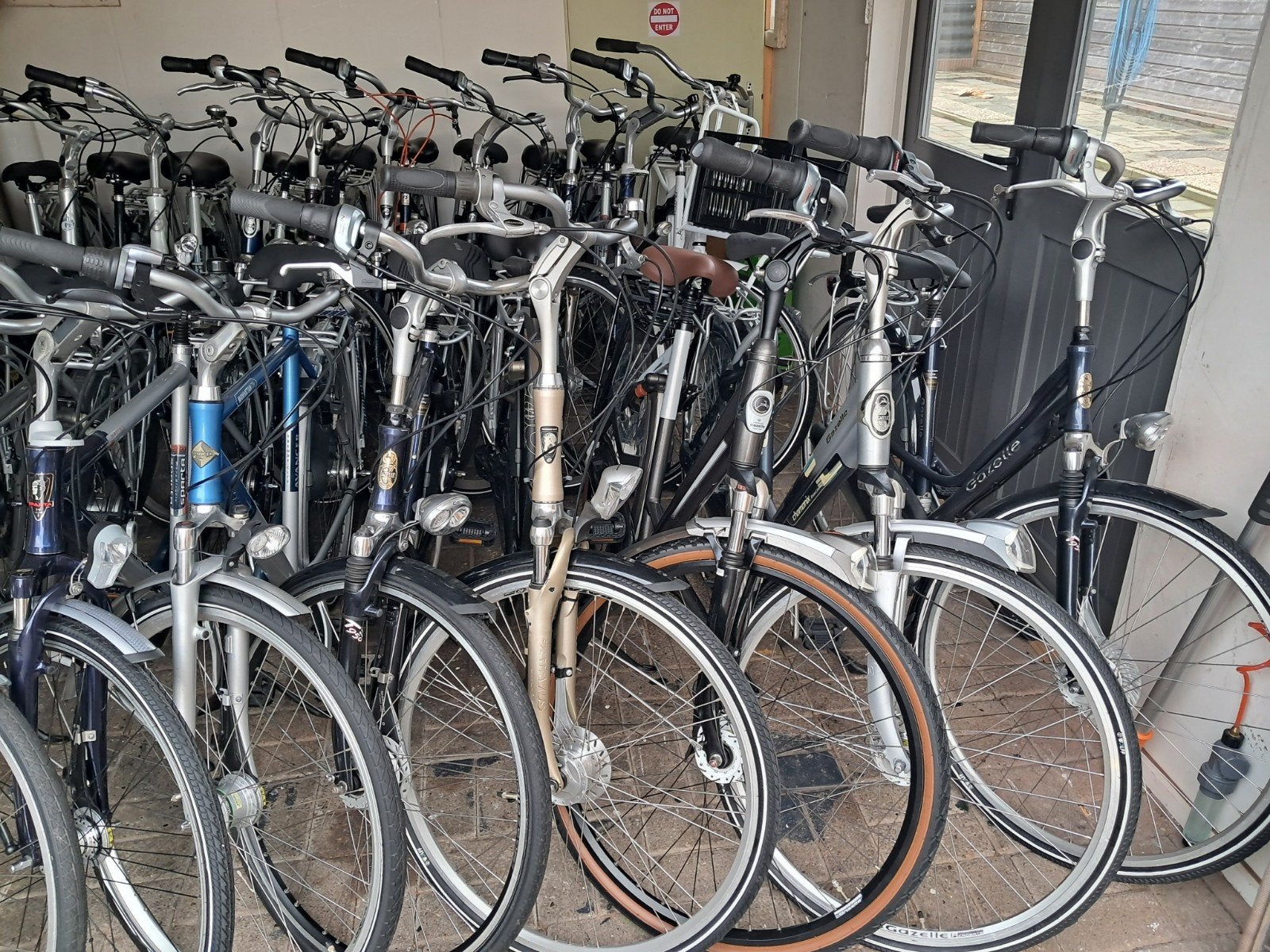 Gezocht dames en herenfietsen opknappers nieuwe type fietsen, Ophalen of Verzenden, Gazelle, Versnellingen
