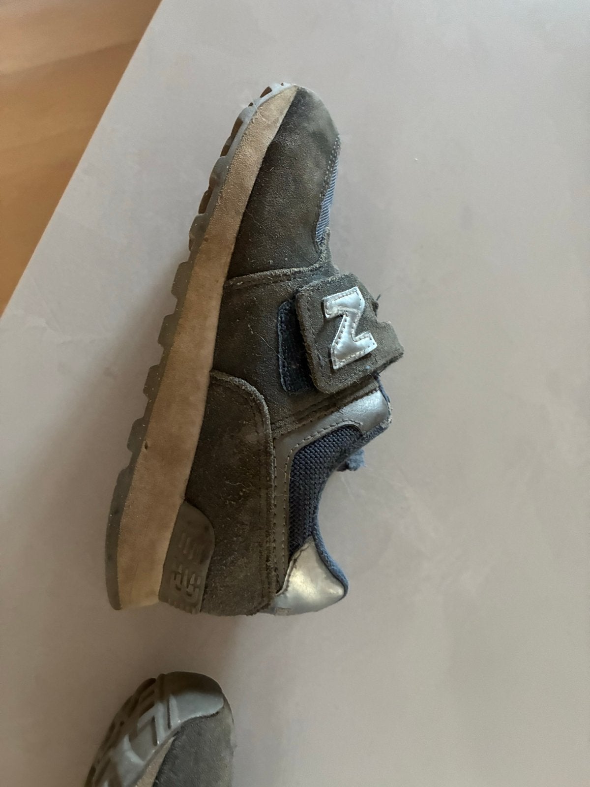 New Balance 574 sneakers voor kinderen - Maat 29.5, Gebruikt, Jongen of Meisje, Schoenen, Ophalen of Verzenden