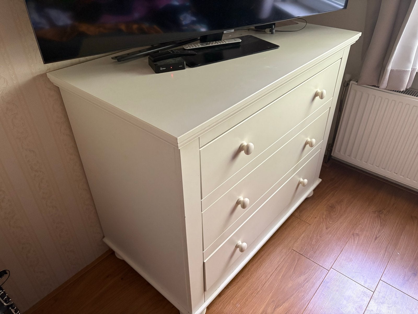 Witte ladekast/ commodekast met 3 laden - 110x60x92 cm, Ophalen, 100 tot 150 cm, Zo goed als nieuw, 3 of 4 laden
