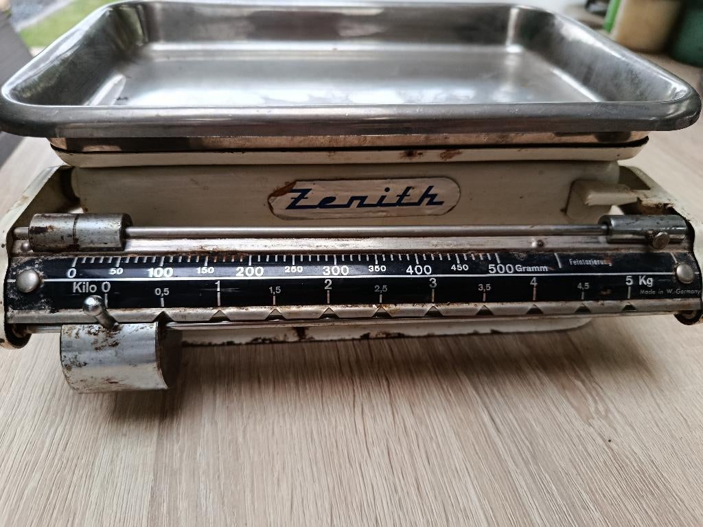 Zenith Weegschaal uit grootmoeders tijd, Ophalen of Verzenden