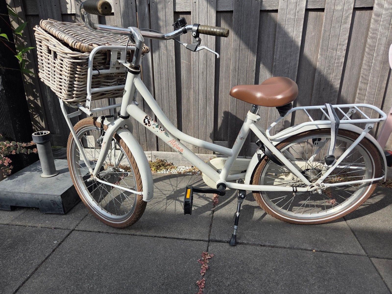 Meisjesfiets 20 inch goede staat, Fietsen en Brommers, Fietsen | Meisjes, Ophalen, Terugtraprem, Gebruikt, Alpina