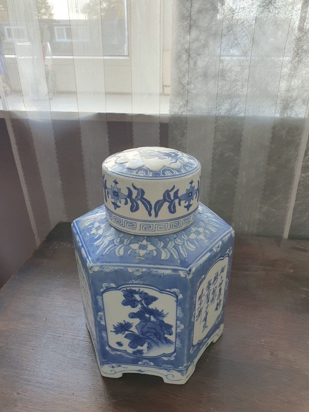 Antieke Chinese Blauw-Witte Porseleinen Theebus, Ophalen