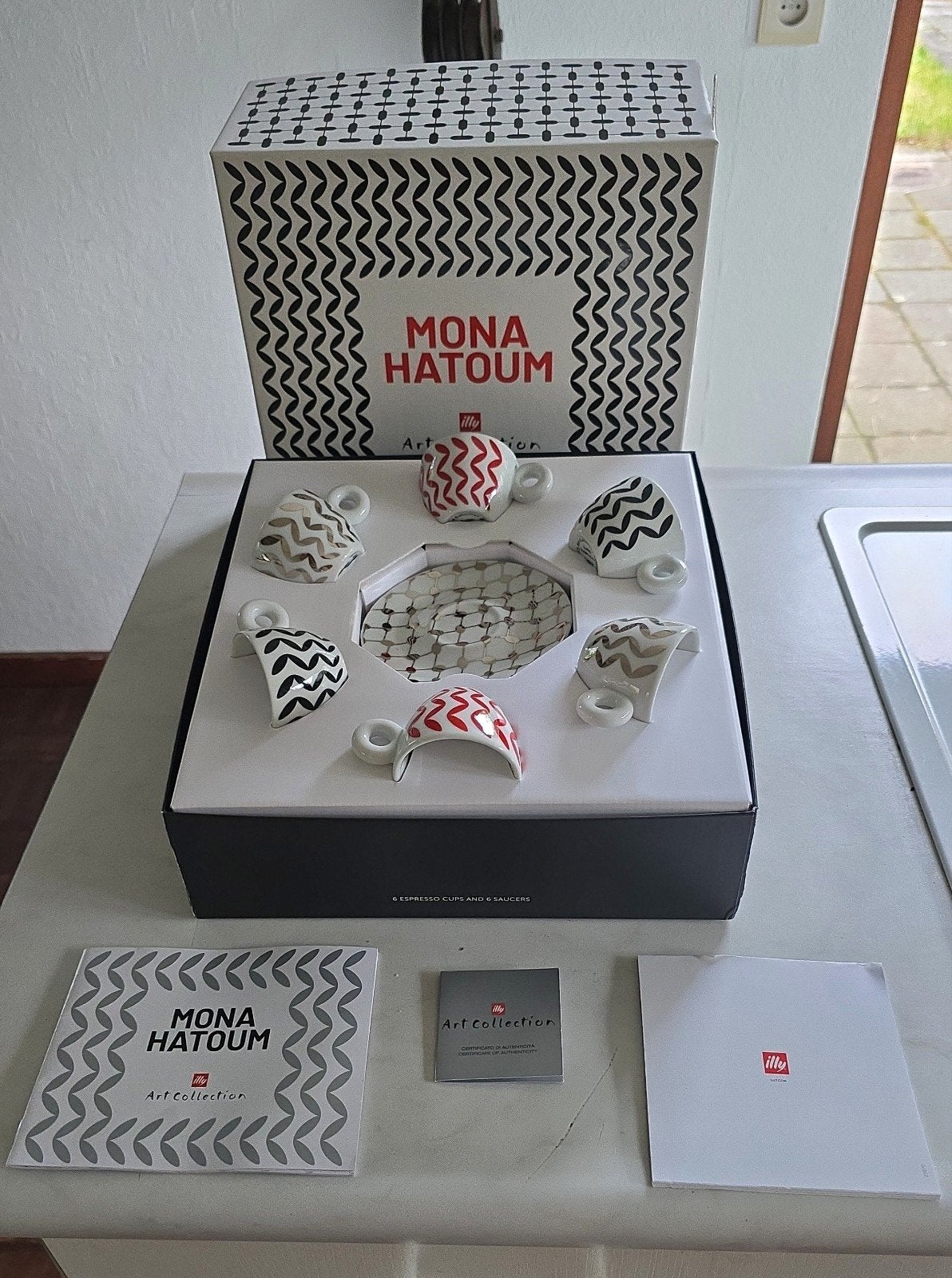 Illy espresso kopjes Mona hatoum, Ophalen of Verzenden, Nieuw, Overige stijlen, Kop(pen) en/of Schotel(s)