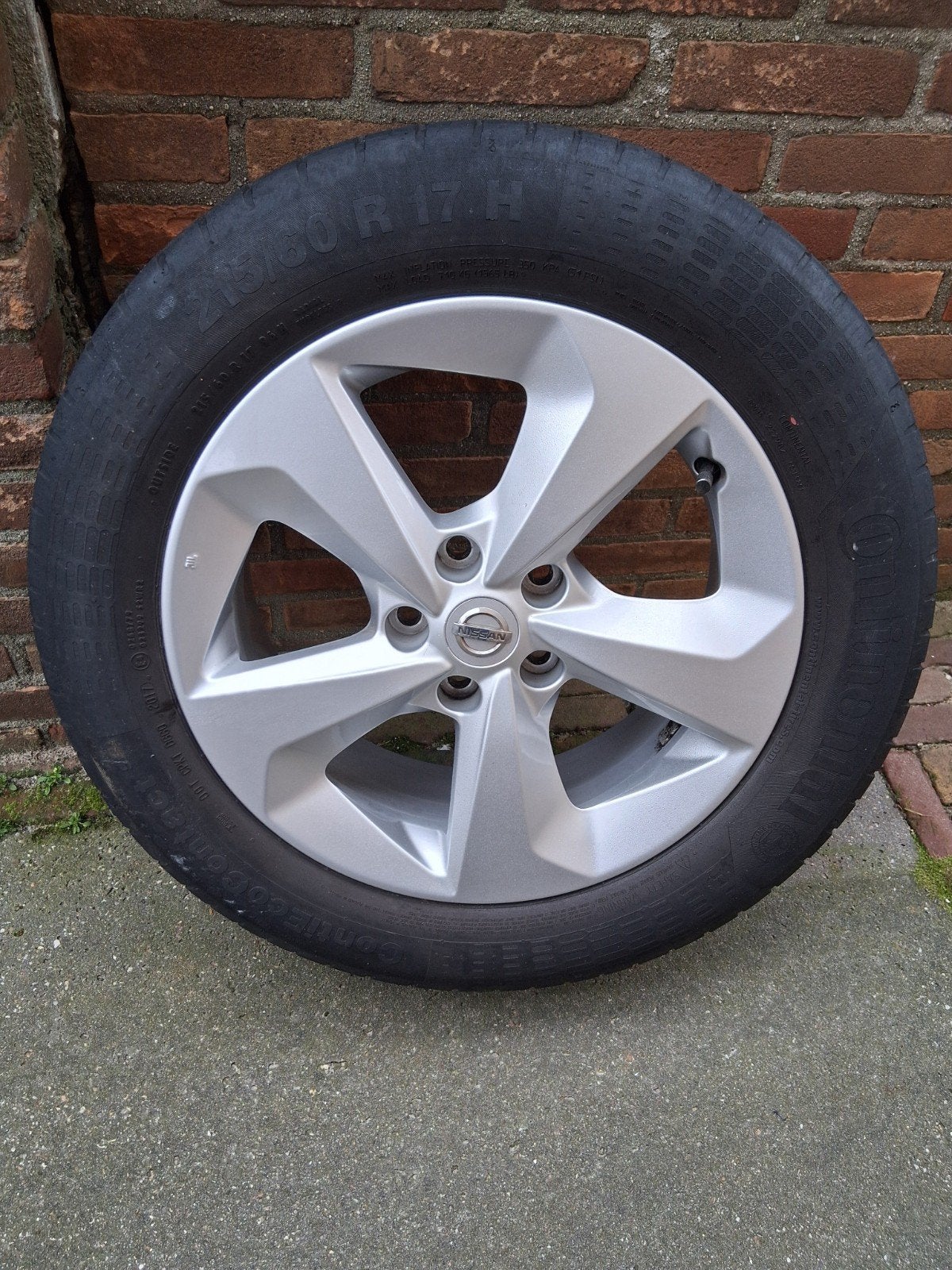 1 lichtmetalen velg 17 inch 5 x 114.3 et 40 Nissan band, Ophalen