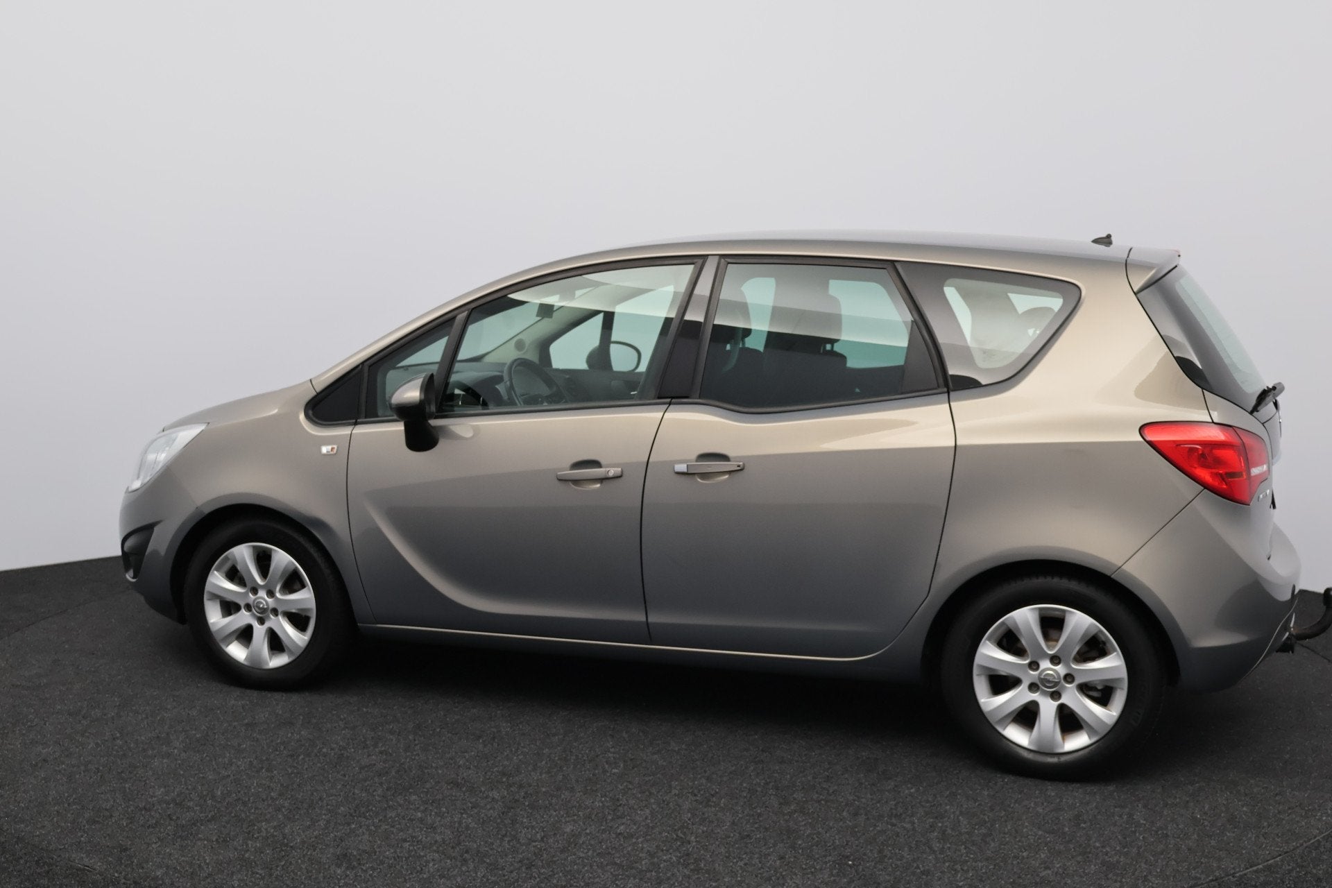 Opel Meriva 1.4 Edition/ DEALER ONDERHOUDEN!/ Trekhaak/ 16'', Voorwielaandrijving, Gebruikt, 4 cilinders, Bruin