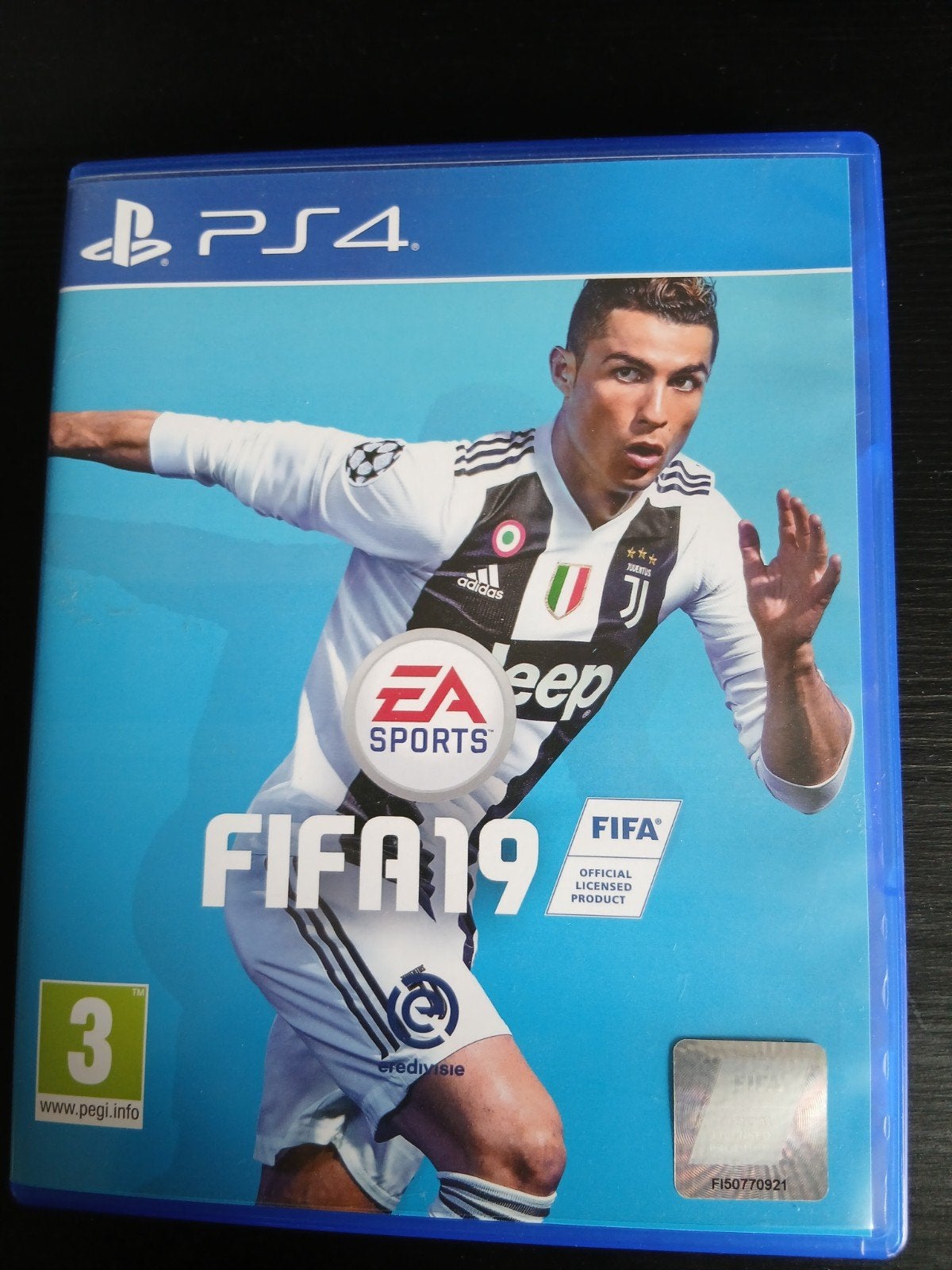 FIFA 19 voor PlayStation 4 - Voetbalgame PS4, Ophalen of Verzenden, Zo goed als nieuw, Eén computer, Sport