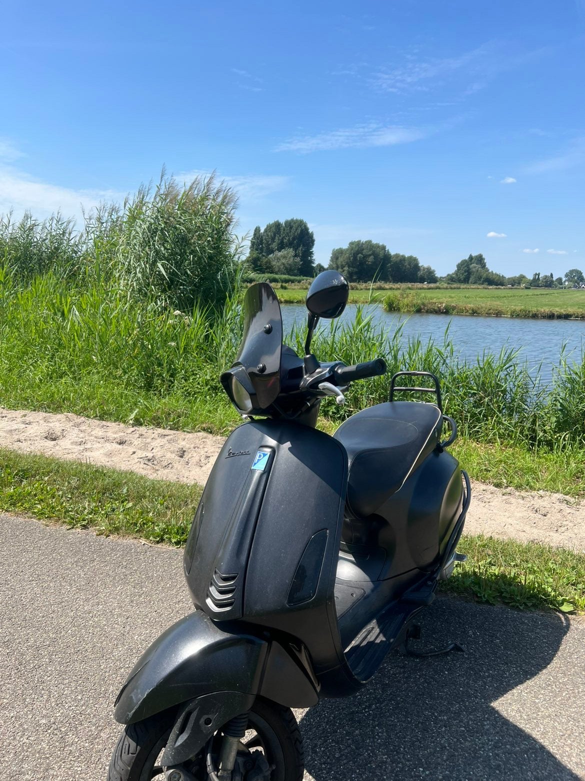 Vespa sprint, Fietsen en Brommers, Ophalen, Zo goed als nieuw, Benzine