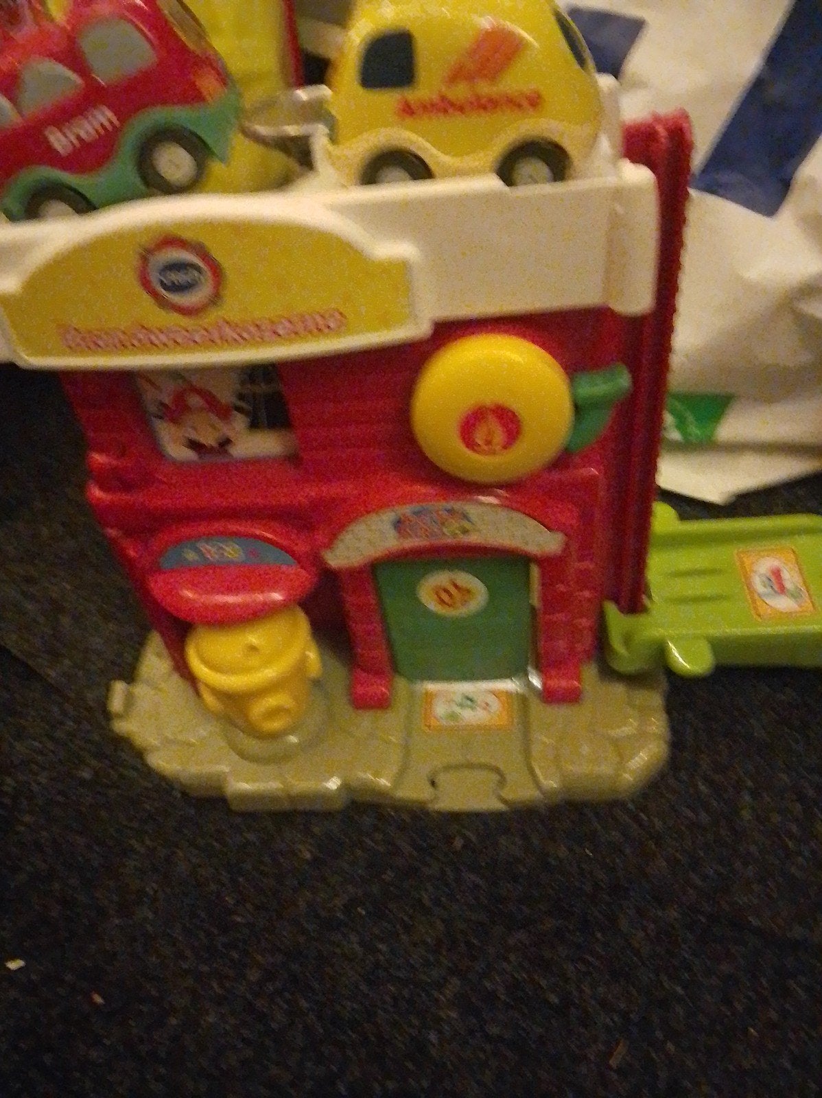Vtech brandweer kazerne, Ophalen