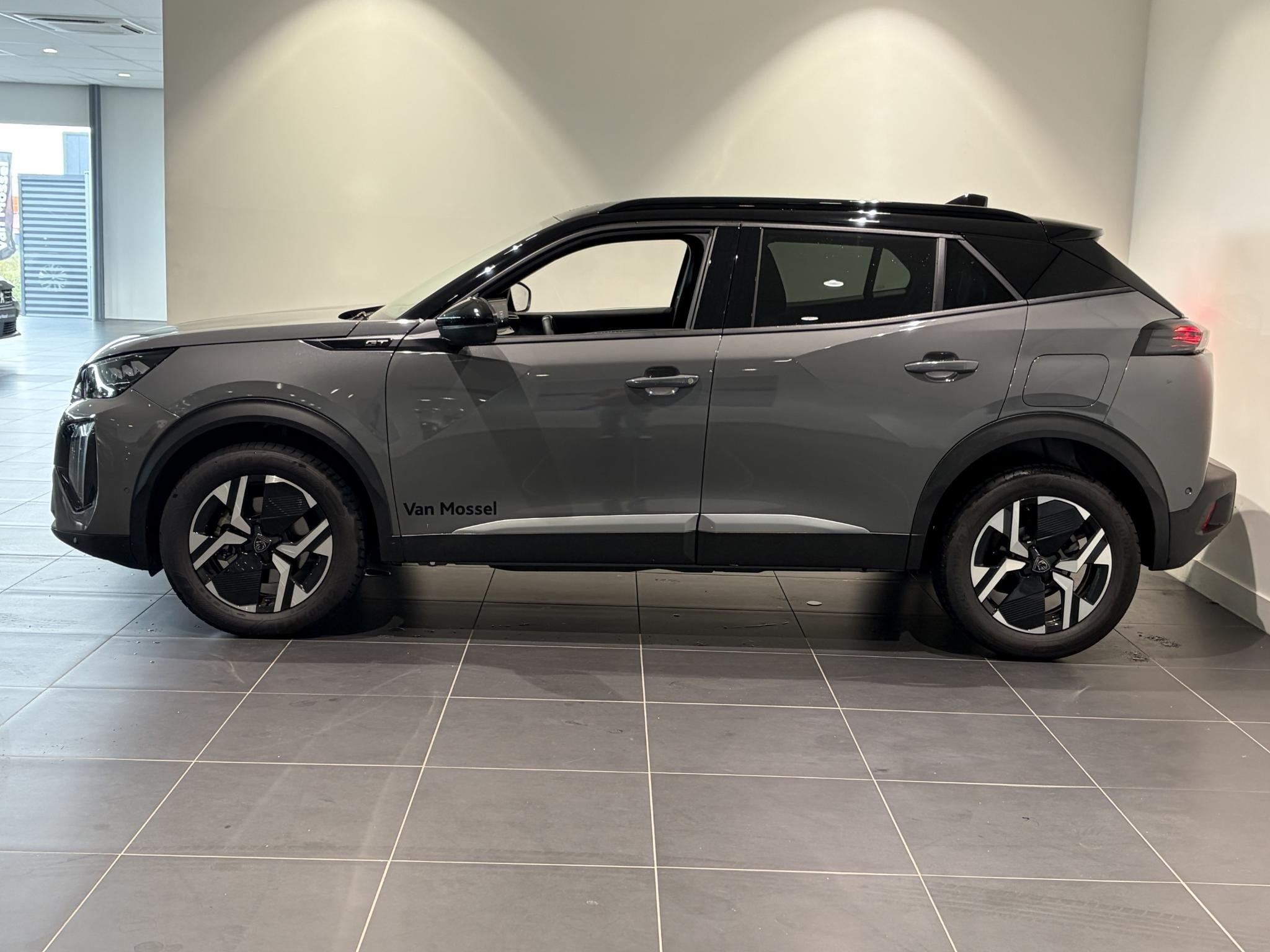 Peugeot 2008 Hybrid 145 GT STOELVERWARMING - CAMERA - CARPLA, Gebruikt, Euro 6, 1199 cc, Origineel Nederlands