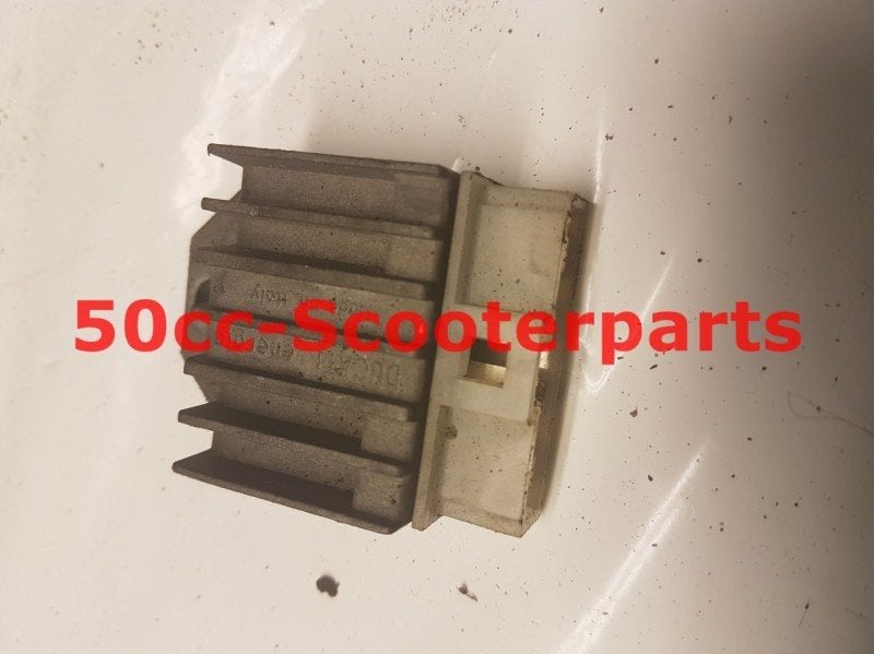 Spanningsregelaar Mbk Booster Spirit 4Vvh19600100 Gebruikt, Ophalen of Verzenden