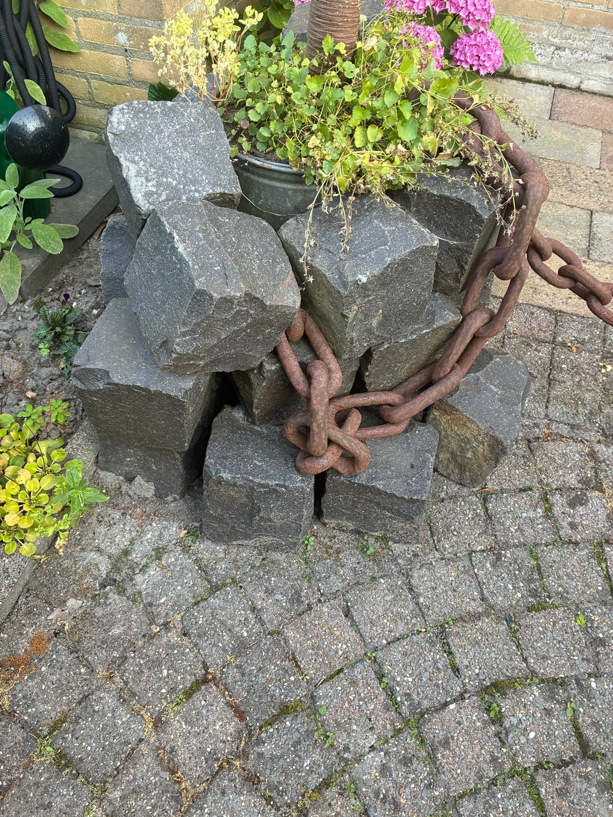 Ongeveer 20 keien gratis af te halen, Tuin en Terras, Ophalen, Gebruikt, Graniet, Kei