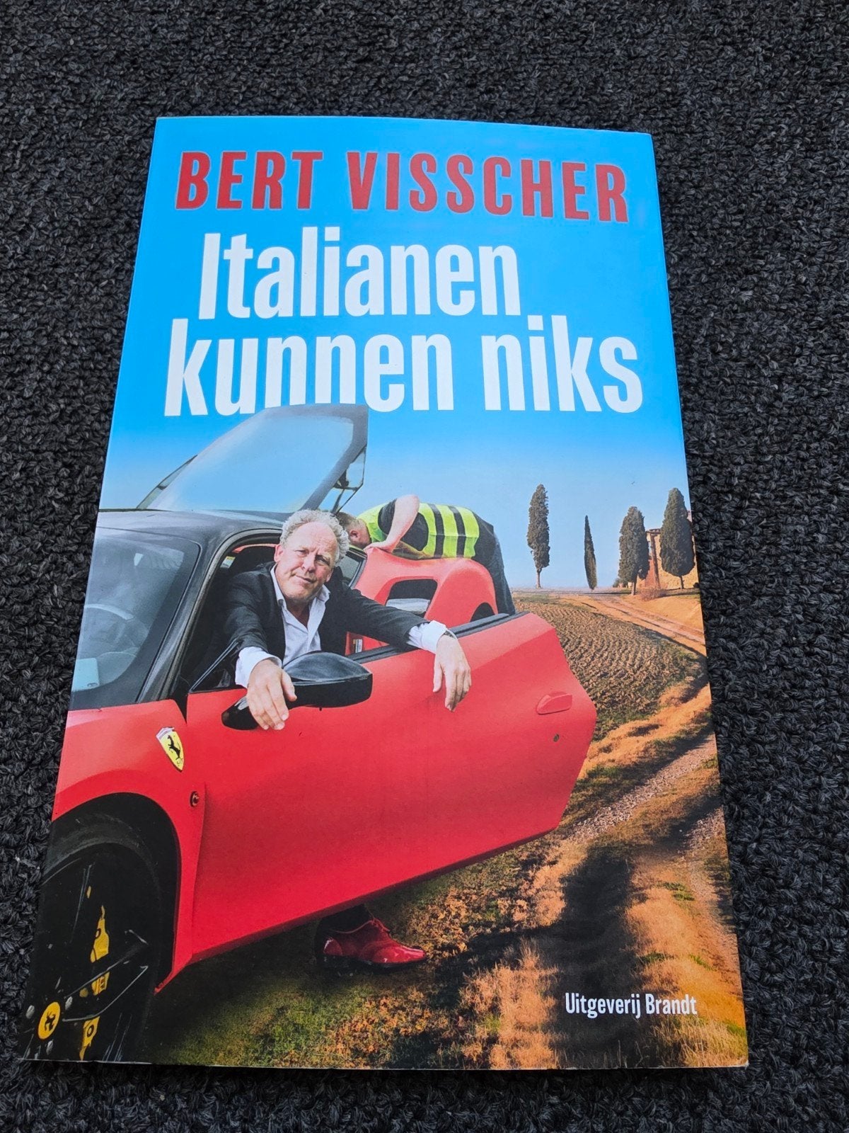Bert Visscher - Italianen kunnen niks (Boek), Ophalen of Verzenden, Zo goed als nieuw, Bert Visscher, Nederland