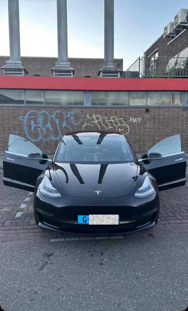 Tesla Model 3 Long Range 2019 Zwart Taxi, Auto's, Tesla, Particulier, Model 3, Elektrisch, Sedan, Automaat, Origineel Nederlands