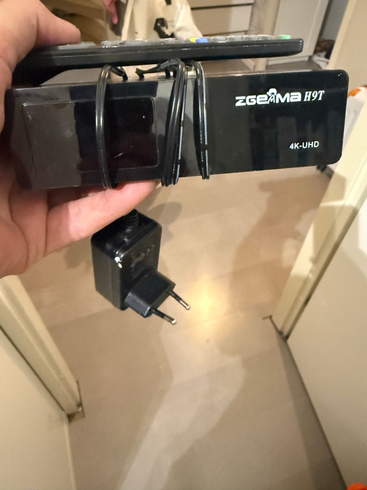 Zgemma H9T 4K-UHD Decoder met afstandsbediening, Ophalen of Verzenden, Gebruikt, Decoder