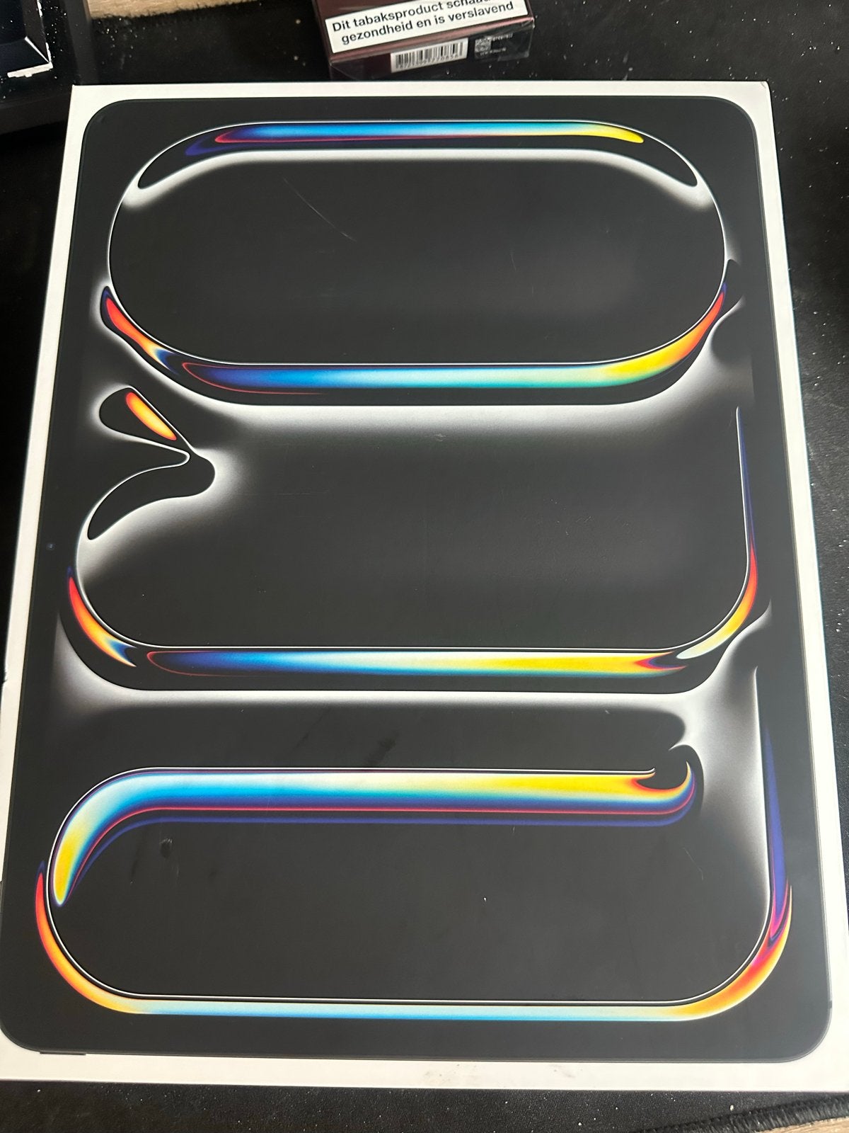 Foto 2 van Apple iPad Pro 13-inch (M5) Wi-Fi 256GB Zwart Negotiable