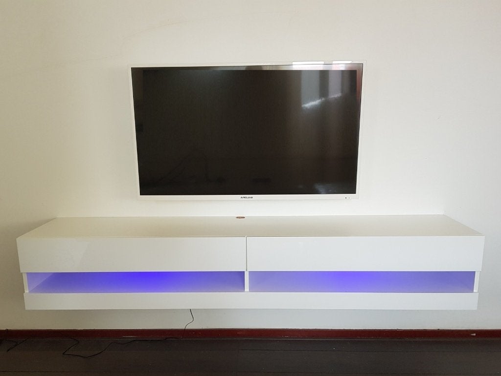 VOORRAAD Zwevend tv-meubel Bobbie LED Wit / Hoogglans wit, 150 tot 200 cm, Nieuw, Modern, strak, wit, design, hoogglans, zwevend, hangend, kleppen