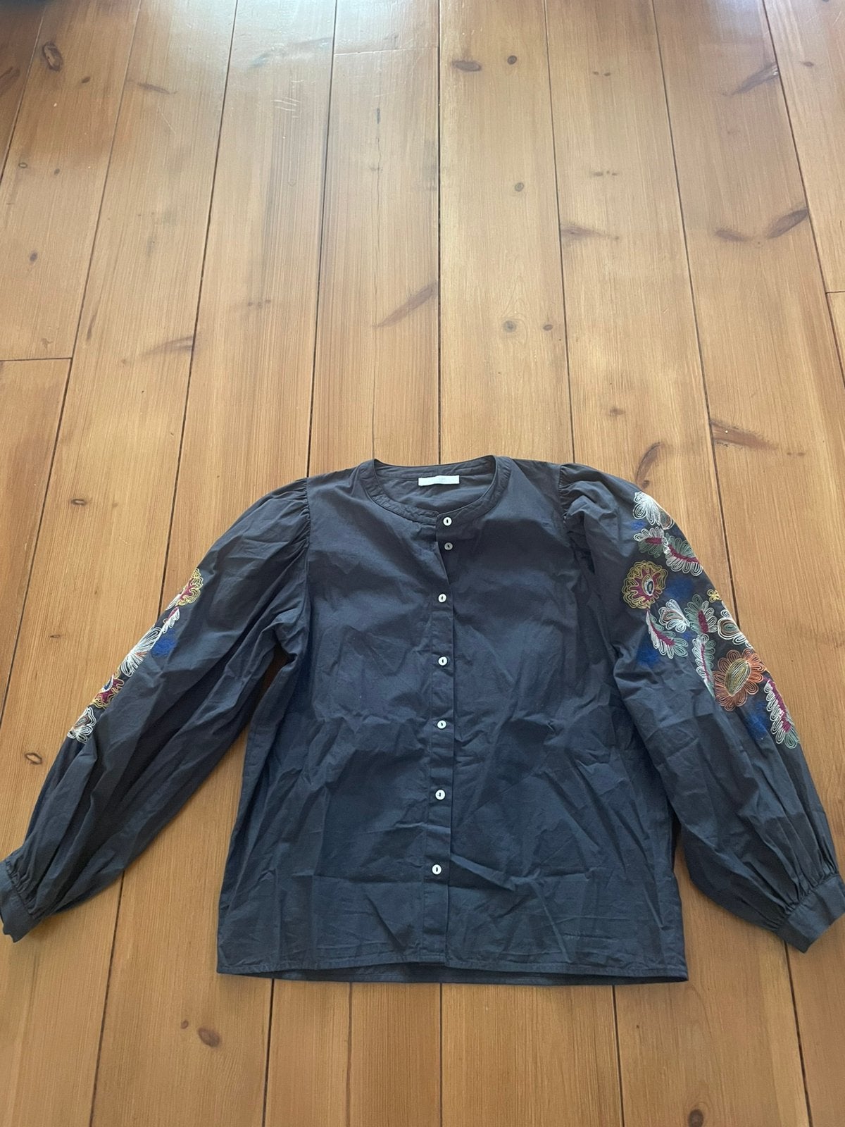 Mooie antracietgrijze blouse By Bar, M/L, Verzenden, Zo goed als nieuw, Maat 38/40 (M), Grijs