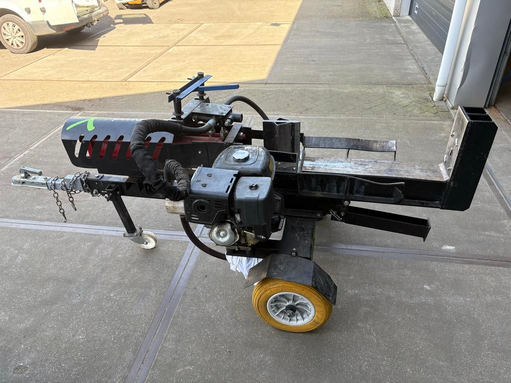 Zeer sterke houtklover 30 ton PerTo Tools benzine motor, Ophalen, Zo goed als nieuw