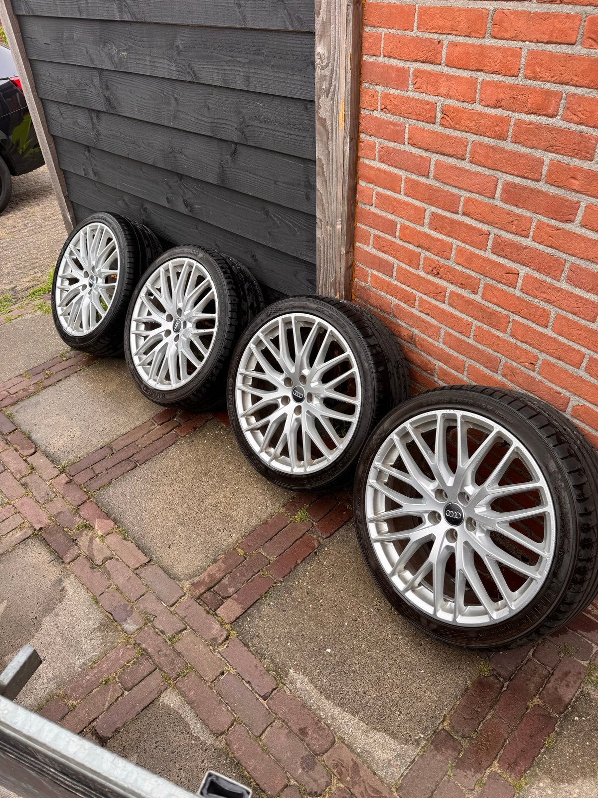 Originele Audi A4 (S4) B8 B9 20 inch zomerset 245/35R20, Auto-onderdelen, Banden en Velgen, Ophalen, Banden en Velgen, Personenwagen