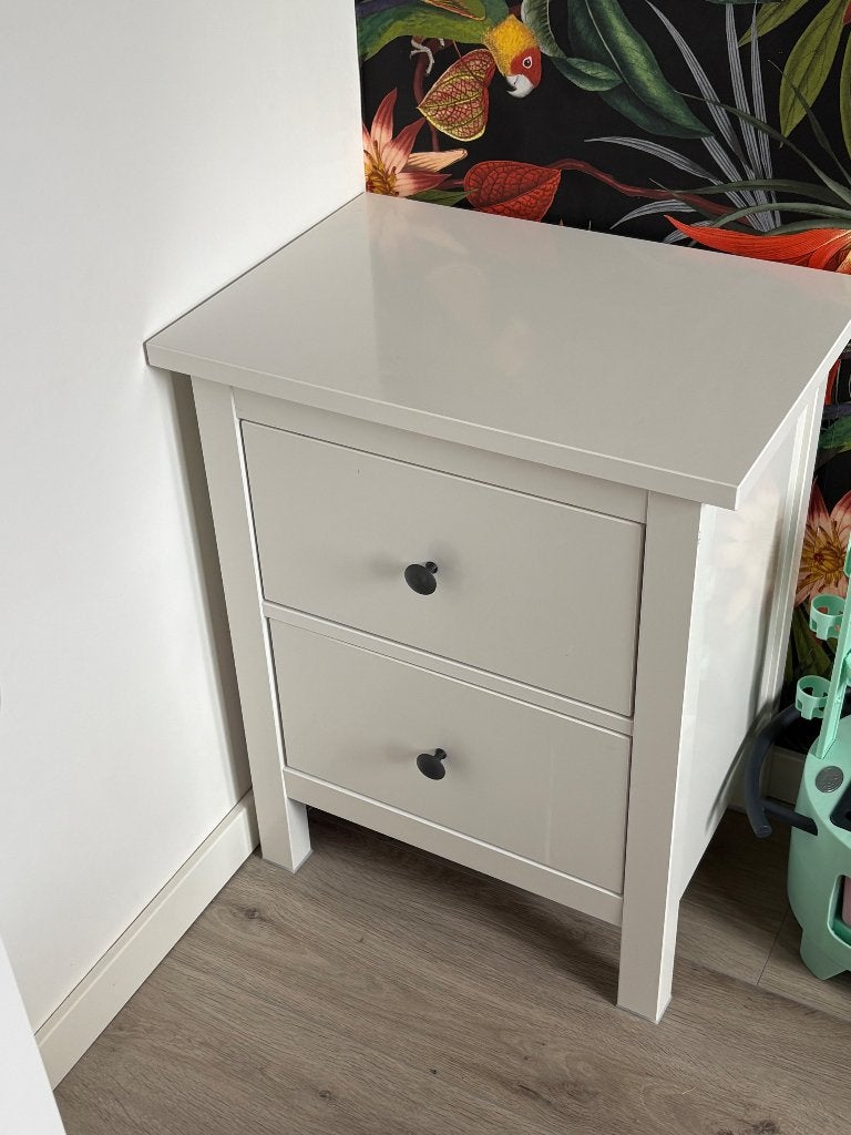 Nachtkastje Ikea Hemnes, Ophalen, Minder dan 45 cm, 55 tot 70 cm, Zo goed als nieuw