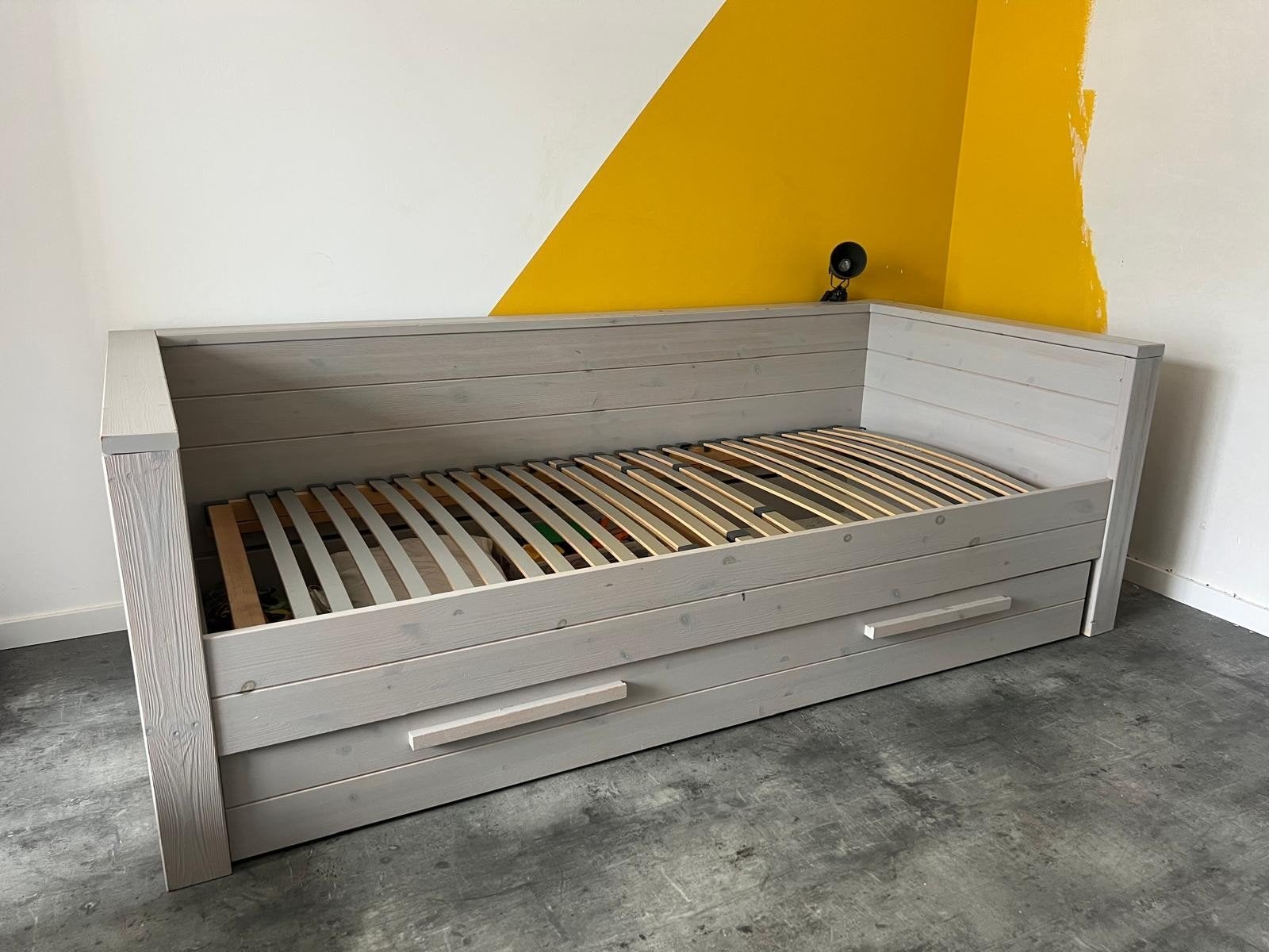 Woood Dennis bed met lade, Huis en Inrichting, Slaapkamer | Bedden, Gebruikt, 90 cm, Eenpersoons, Ophalen of Verzenden