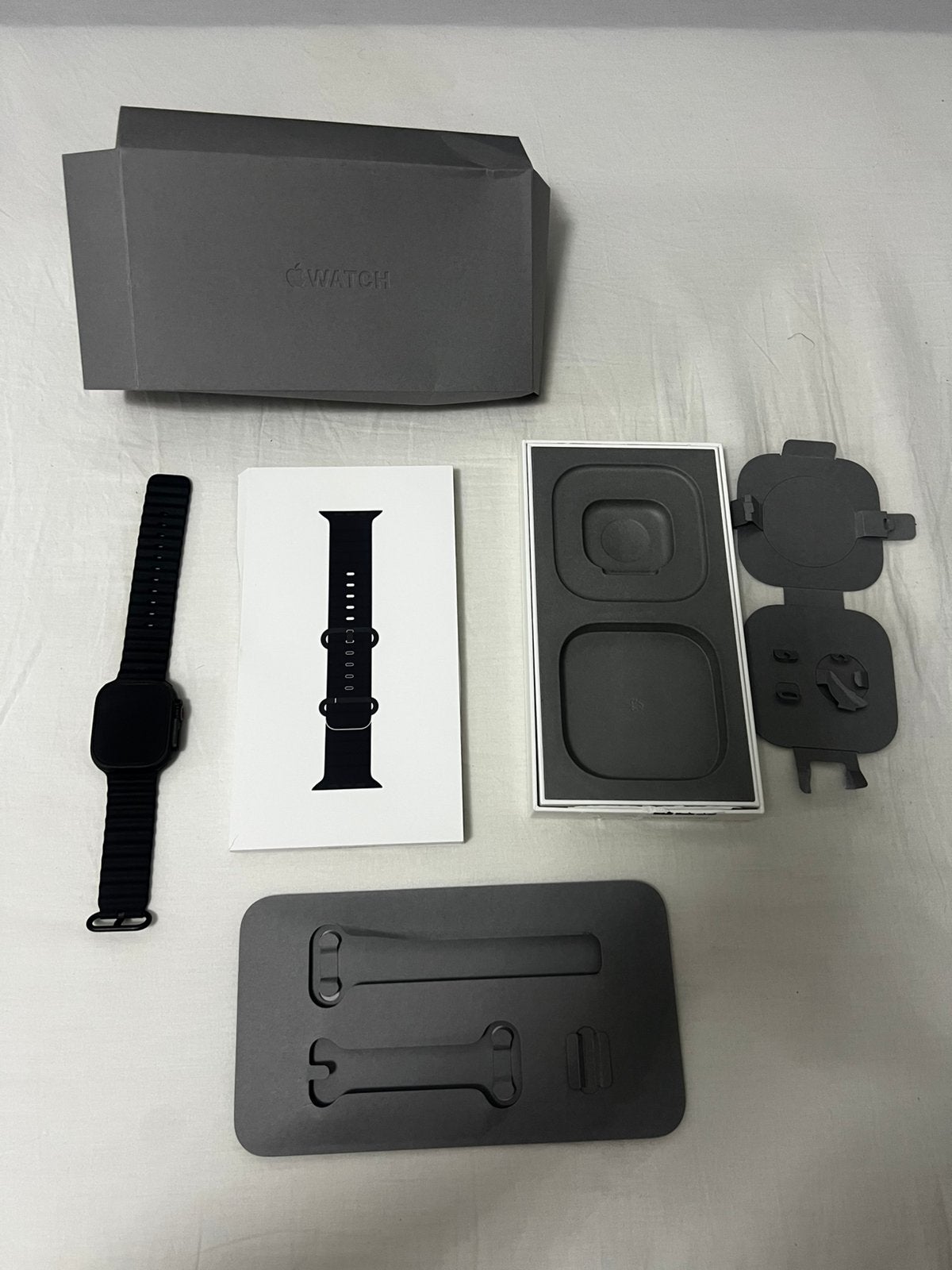 APPLE Watch Ultra 3 GPS + Cellular - 49mm, Zwart, IOS, Ophalen of Verzenden, Zo goed als nieuw