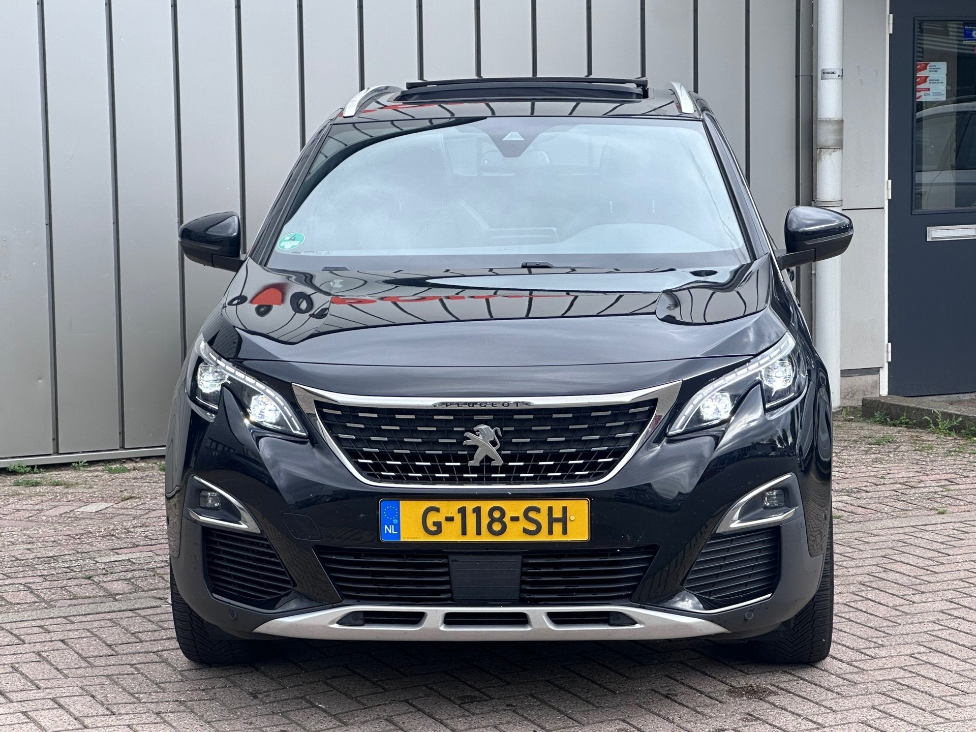Peugeot 3008 1.2 PureTech GT Line PANO AUTOMAAT LED, Dealer onderhouden, Automatische klimaatregeling, Gebruikt, 1199 cc