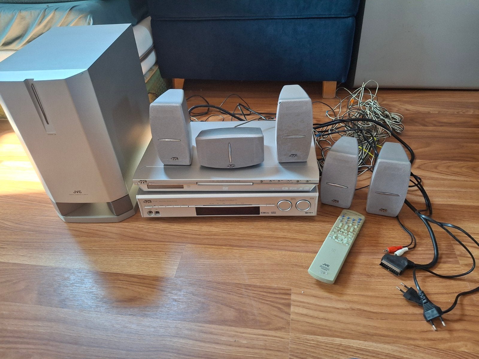 JVC 5.1 Surround Set: Receiver, Subwoofer, DVD & Speakers, Ophalen, Gebruikt, JVC, 5.1-systeem