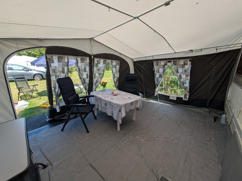 Dethleffs 430 Caravan uit 1995 met voortent en mover, Standaardzit, Particulier, Dethleffs, Tot en met 4