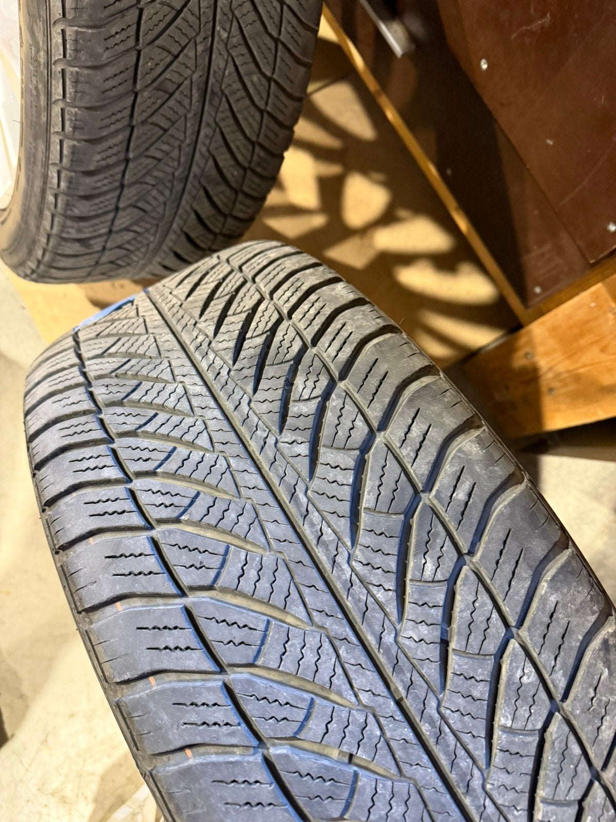 Set van 4 BMW winterwielen en goodyear banden. 245/45R18, Ophalen