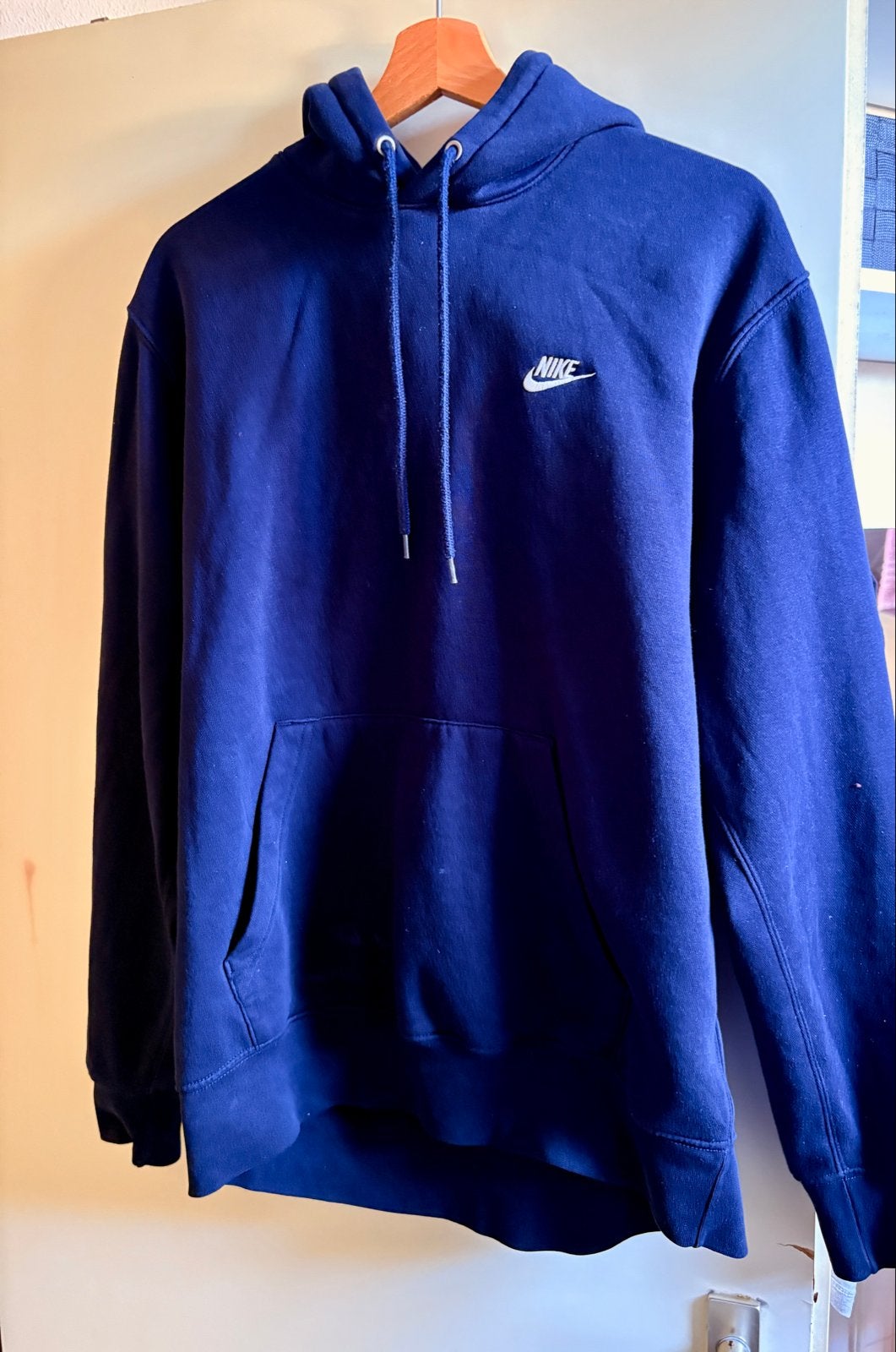 Nike hoodie donkerblauw - Maat m, Kleding | Heren, Truien en Vesten, Ophalen of Verzenden, Zo goed als nieuw, Maat 48/50 (M), Blauw
