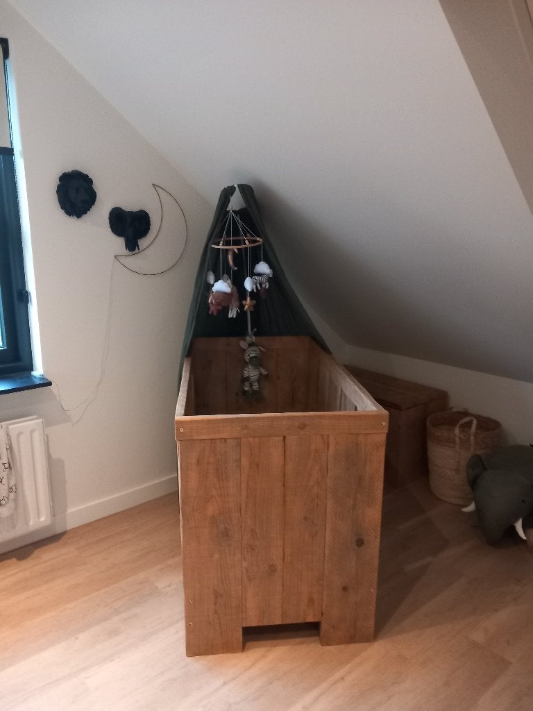 Mooie complete steigerhouten babykamer, Ophalen, Gebruikt, Jongetje of Meisje