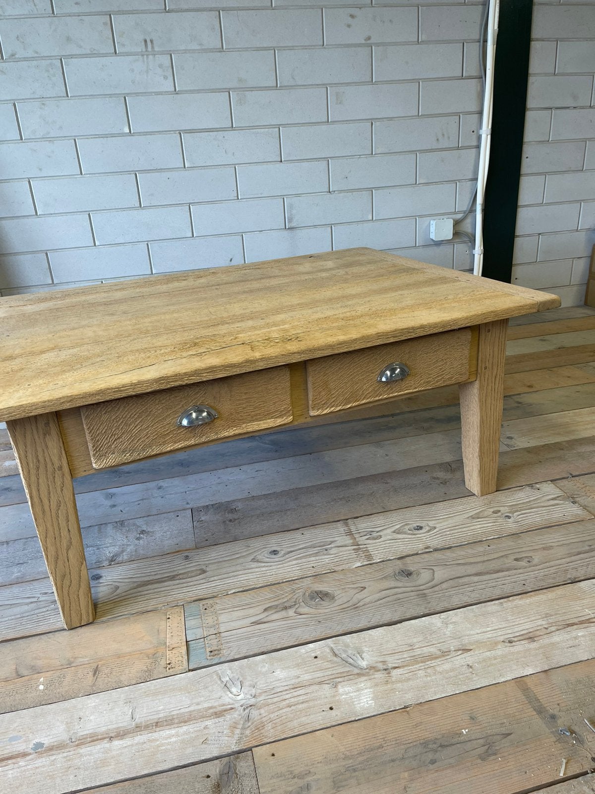 Grote massief eiken salontafel, Ophalen, 100 tot 150 cm, 50 tot 100 cm, Zo goed als nieuw
