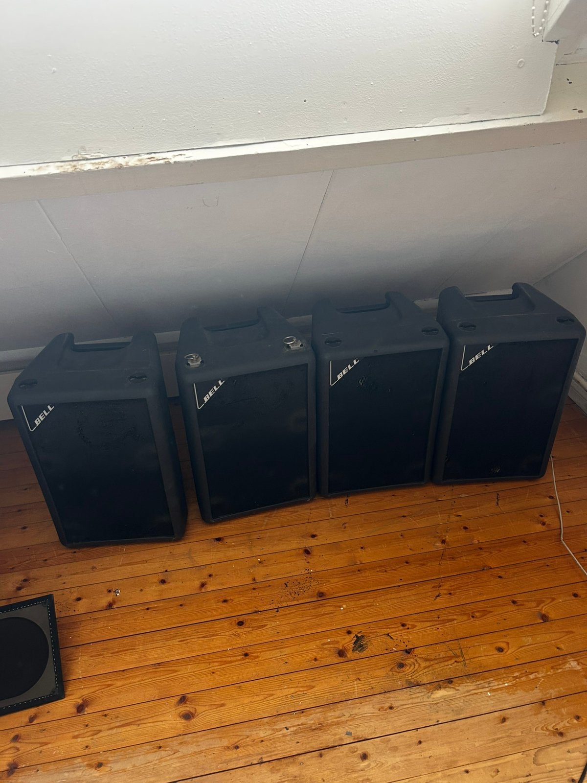 BELL V2 SERIES 200 watt (4 stuks), Ophalen of Verzenden, Zo goed als nieuw, Minder dan 500 watt