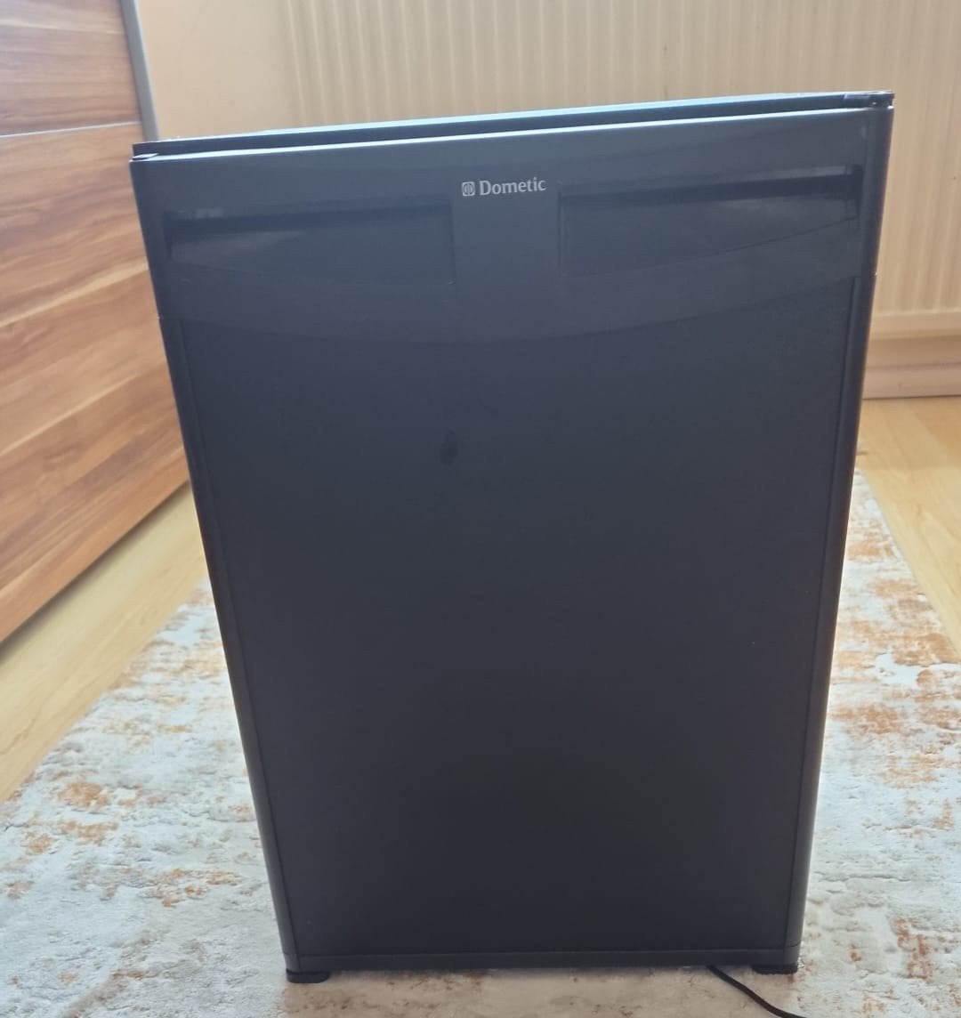 koelkast dometic, Witgoed en Apparatuur, Ophalen, Minder dan 75 liter, Energieklasse A of zuiniger, Zonder vriesvak