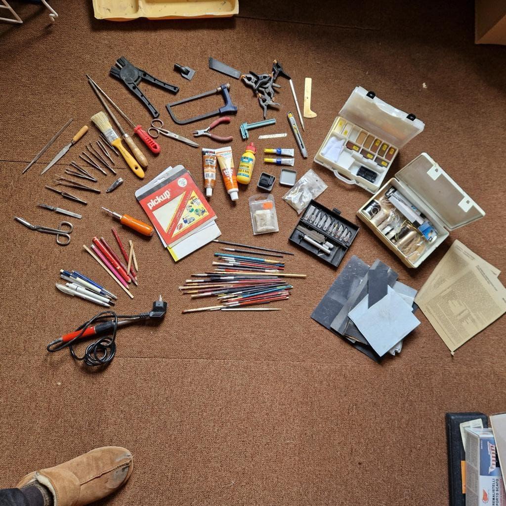 modelbouwer/knutselgereedschap en materialen, Zwart, Gebruikt, Overige thema's, Gereedschap of Toebehoren