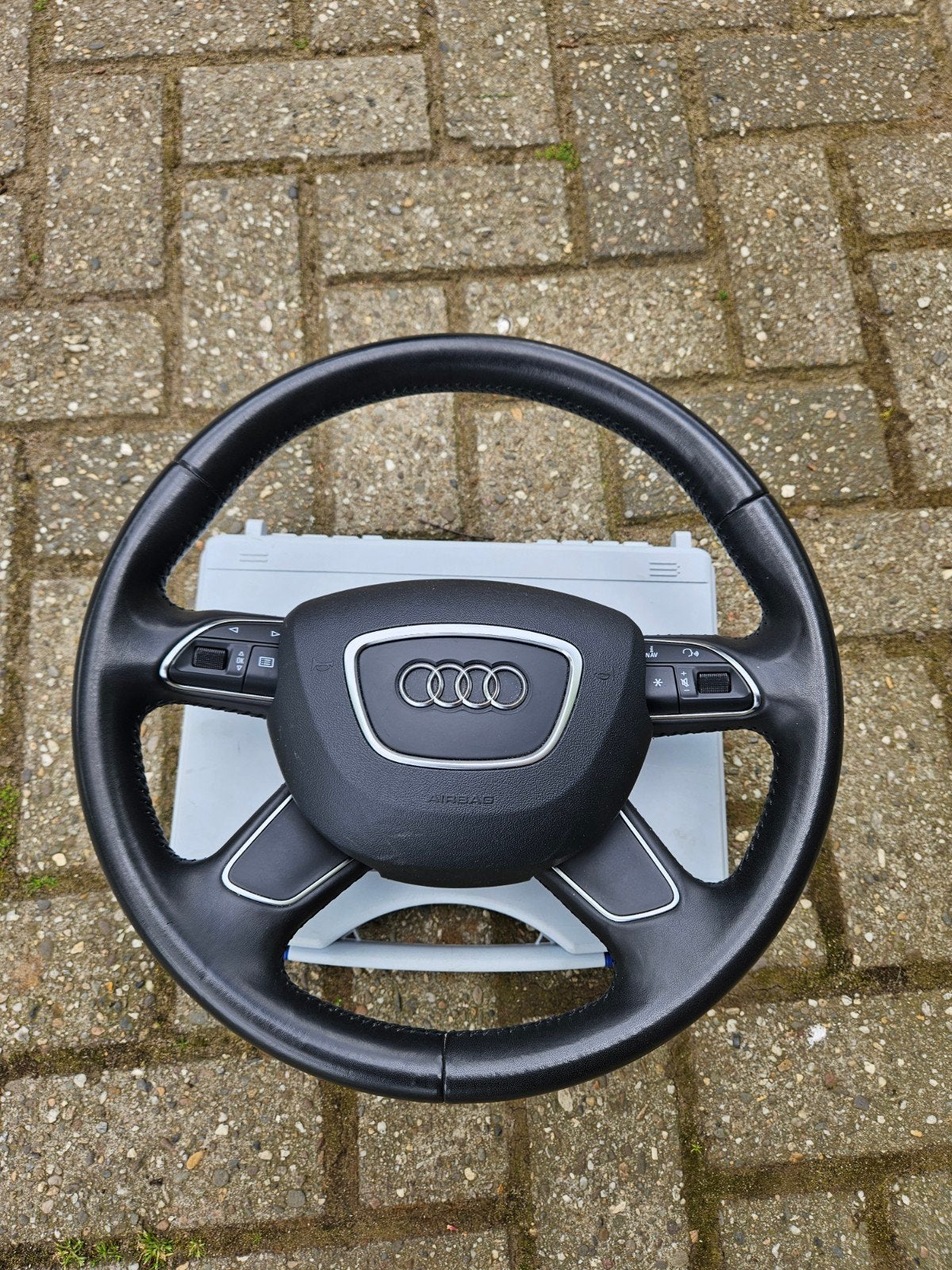 Audi a3 8v stuurwiel inclusief airbag, Auto-onderdelen, Ophalen of Verzenden, Audi