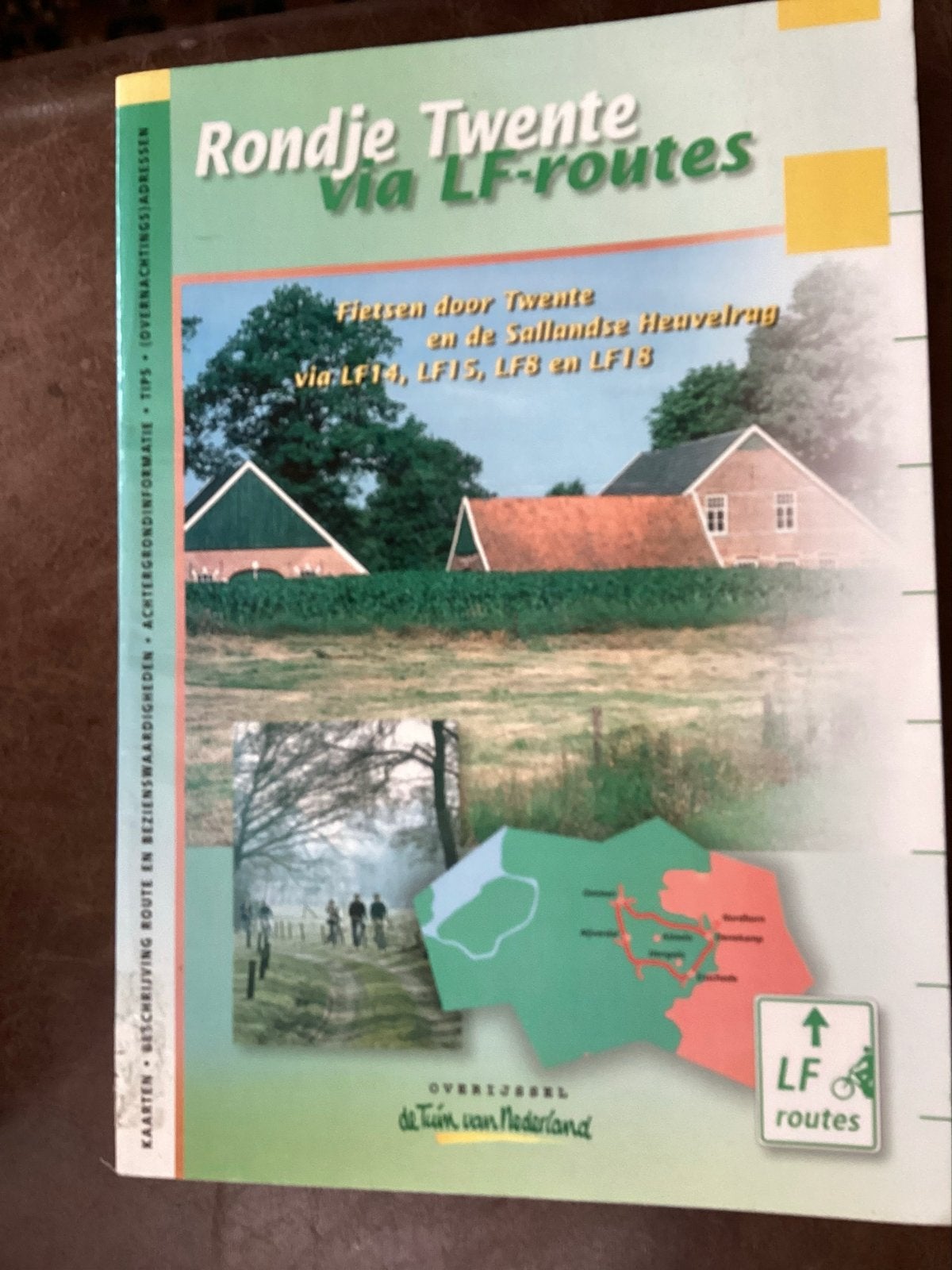 Rondje Twente via LF-routes - Fietsgids Overijssel, Boeken, Fiets- of Wandelgids, Europa, Ophalen of Verzenden, Gelezen
