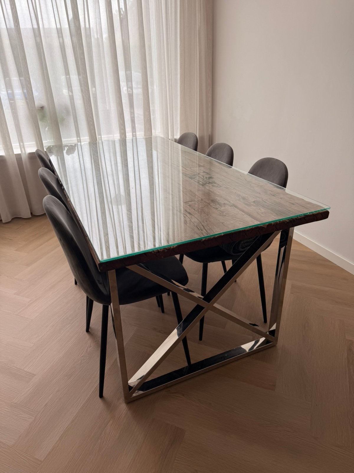 Foto 4 van Eettafel en salontafel