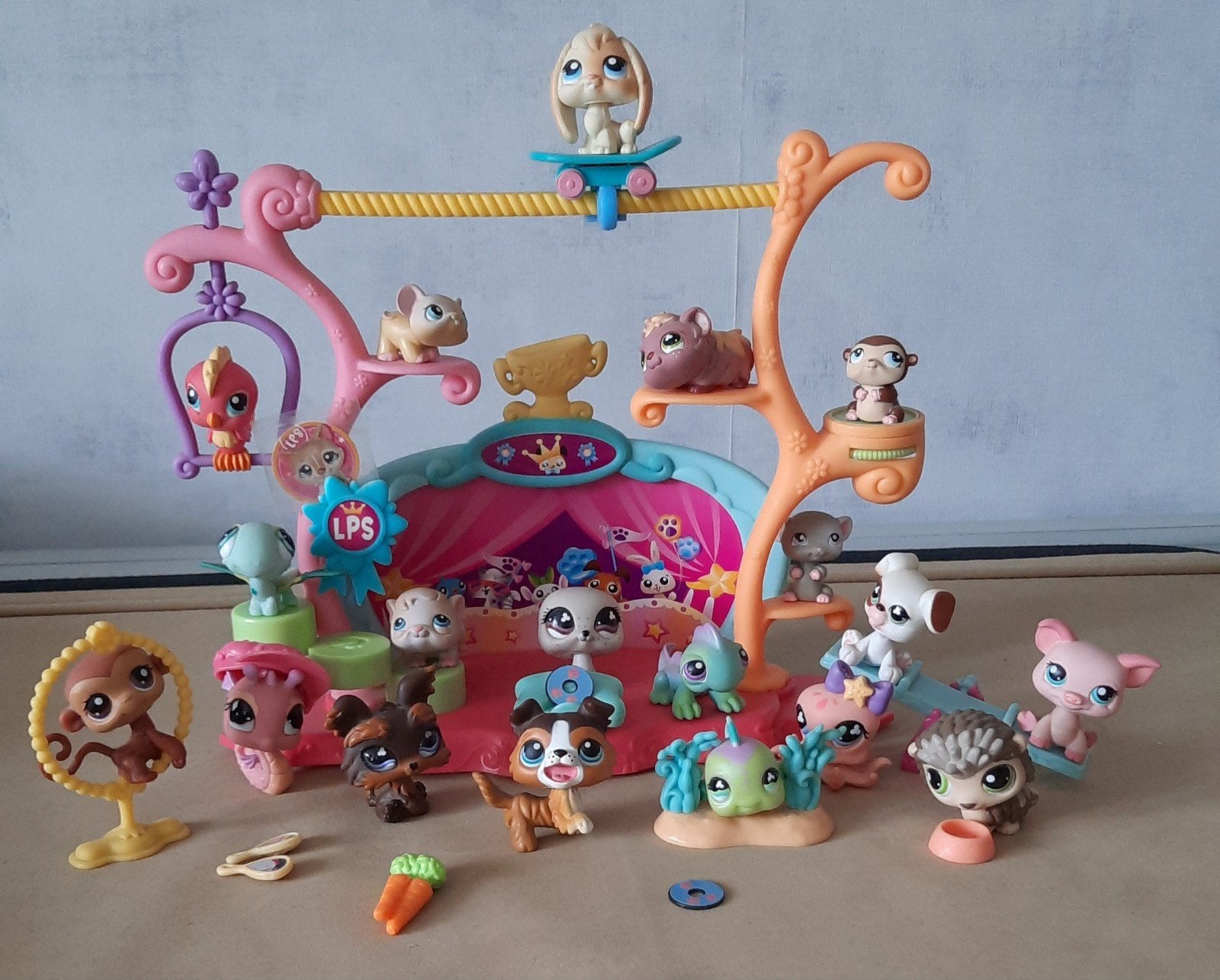 Littlest Pet Shop verzameling, 19 beestjes, Ophalen, Zo goed als nieuw