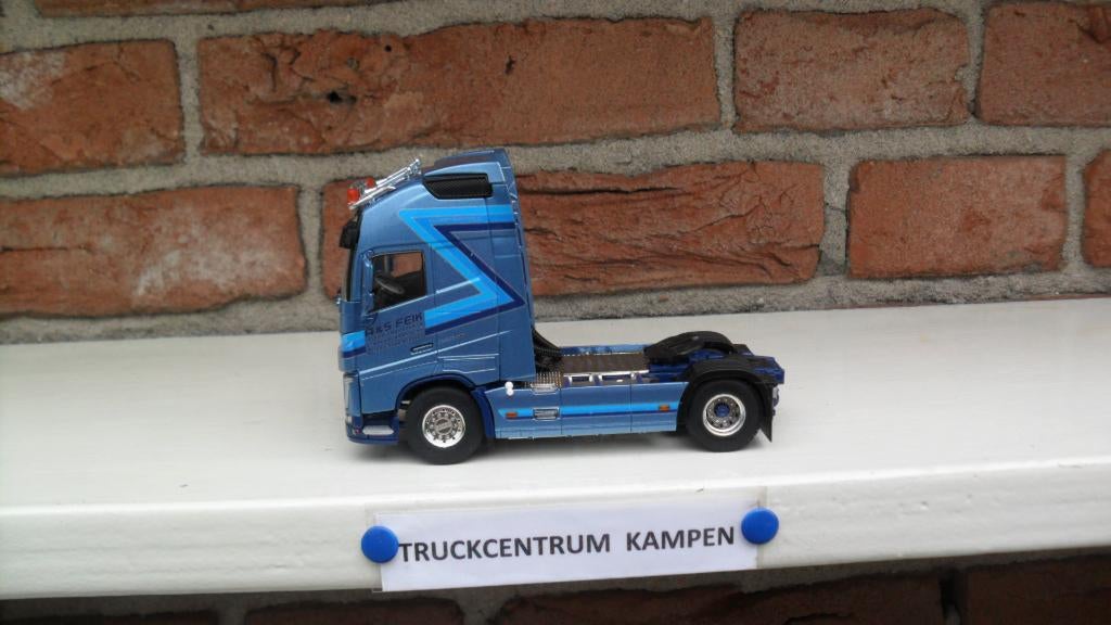 WSI  Volvo   FH4  Globetrotter  XL  van  T.  Feik., Ophalen of Verzenden, Nieuw, Bus of Vrachtwagen, Wsi