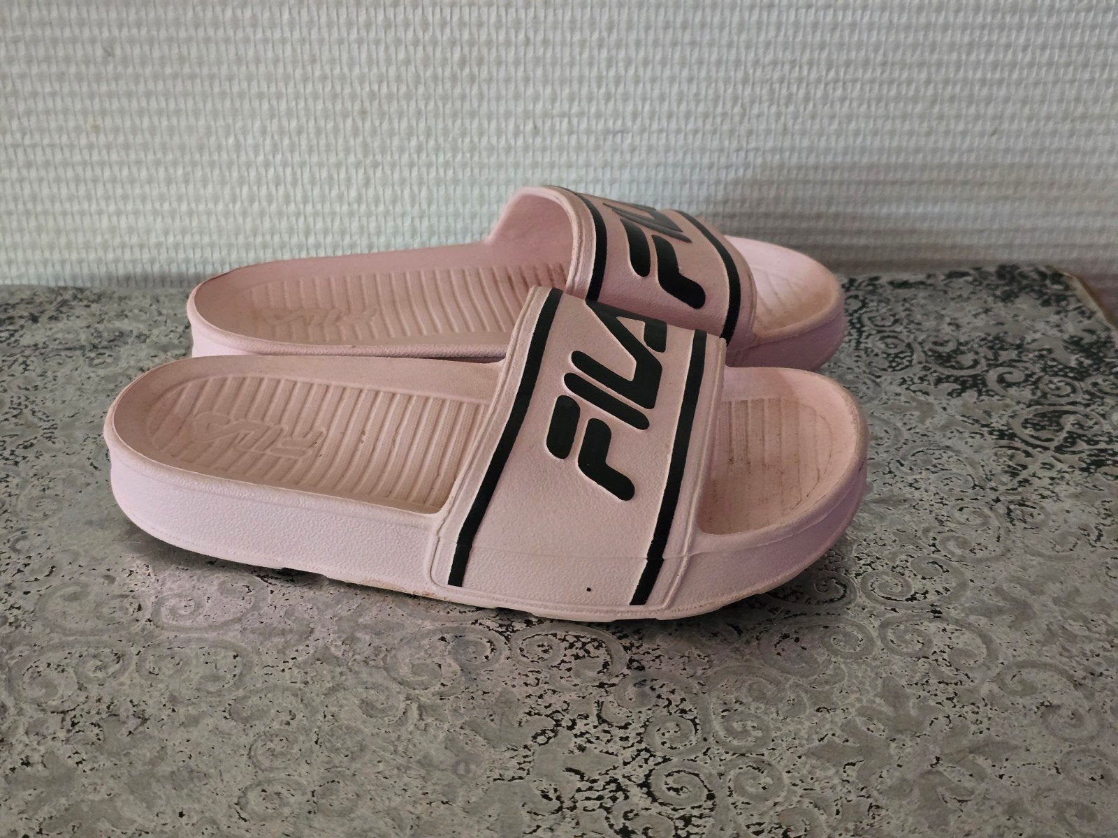 Fila meisjes roze slippers - Maat 32, Meisje, Overige typen, Ophalen of Verzenden, Gebruikt