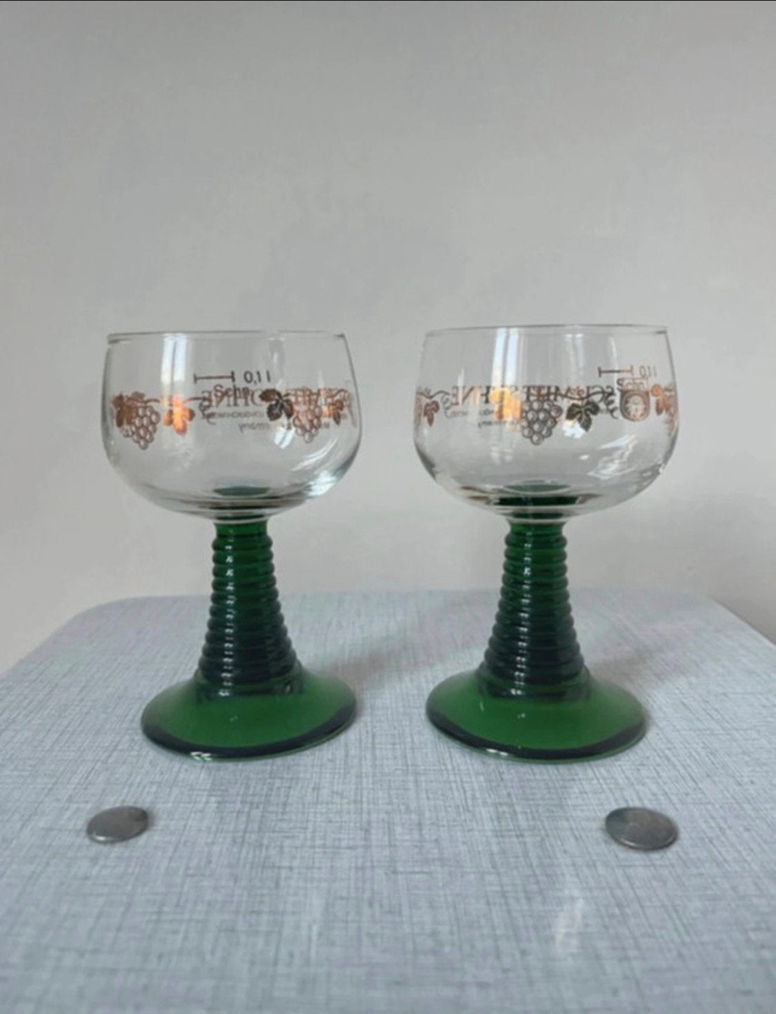 Set van 2 vintage glazen,11,5x6,5cm. Goud groen moezel wijn, Verzenden, Gebruikt, Overige typen