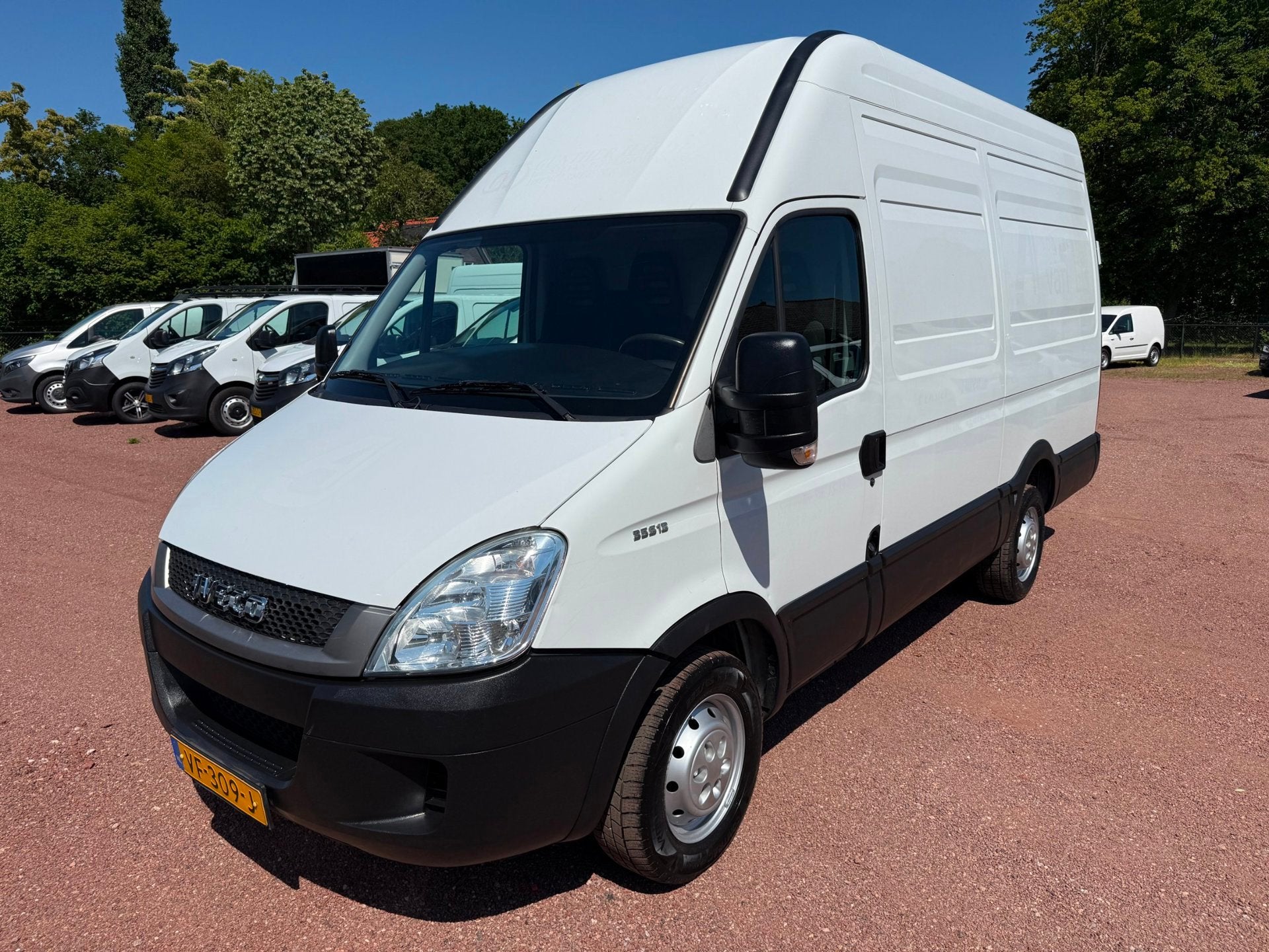 Iveco Daily 35S13V 330 L2H3 3500Kg Trekgewicht, Auto's, Bestelauto's, 127 pk, Achterwielaandrijving, Gebruikt, Iveco