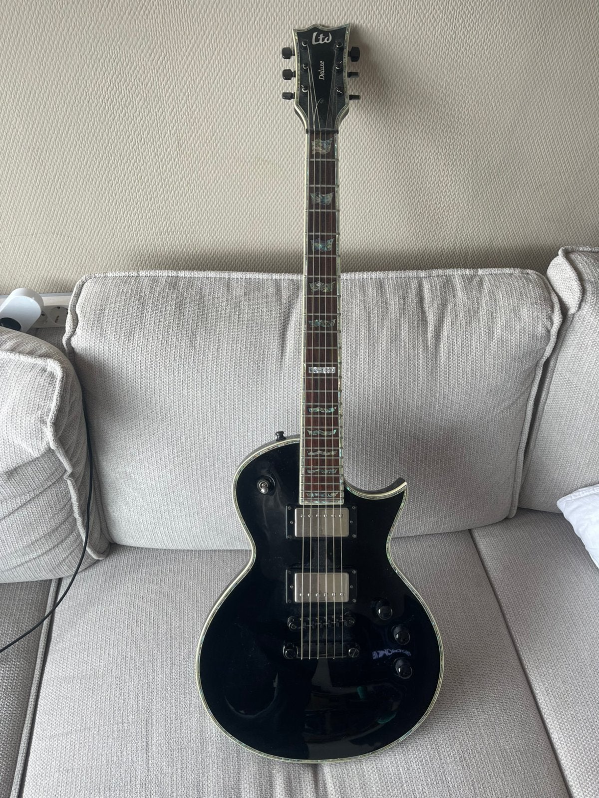 ESP LTD EC 1000 Deluxe, Ophalen, Gebruikt, Solid body