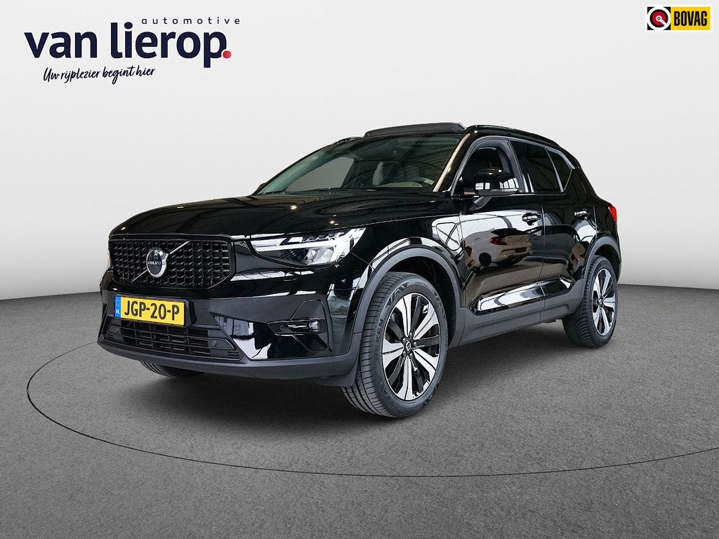 Volvo XC40 1.5 T4 PHEV Ultimate Dark PANO | ACC | H&K | LEDE, Zwart, 129 pk, Zwart, Bedrijf