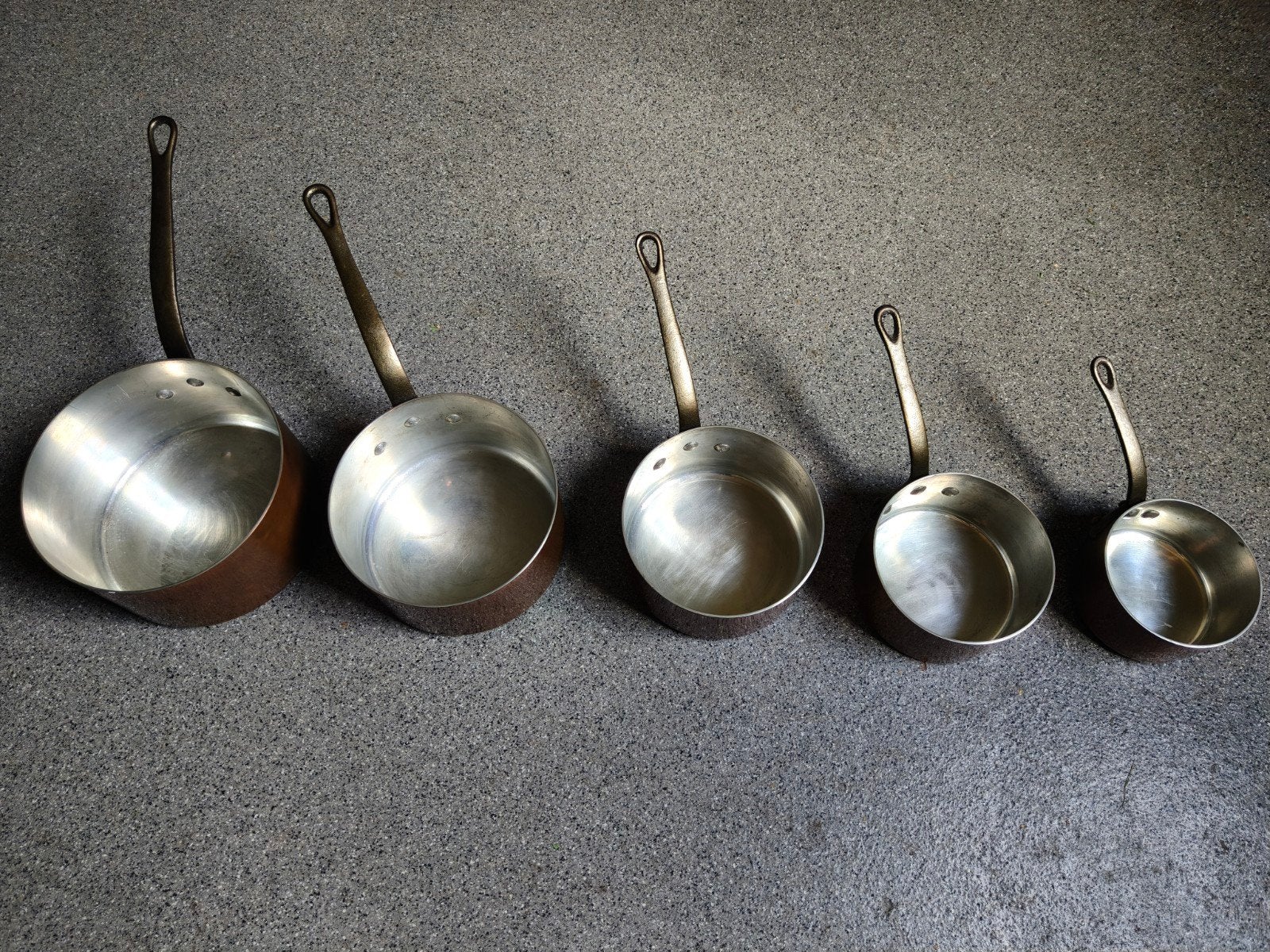 5 origineel antieke Franse koperen sauspannen koper met Inox, Huis en Inrichting, Ophalen of Verzenden, Overige materialen, Pannenset