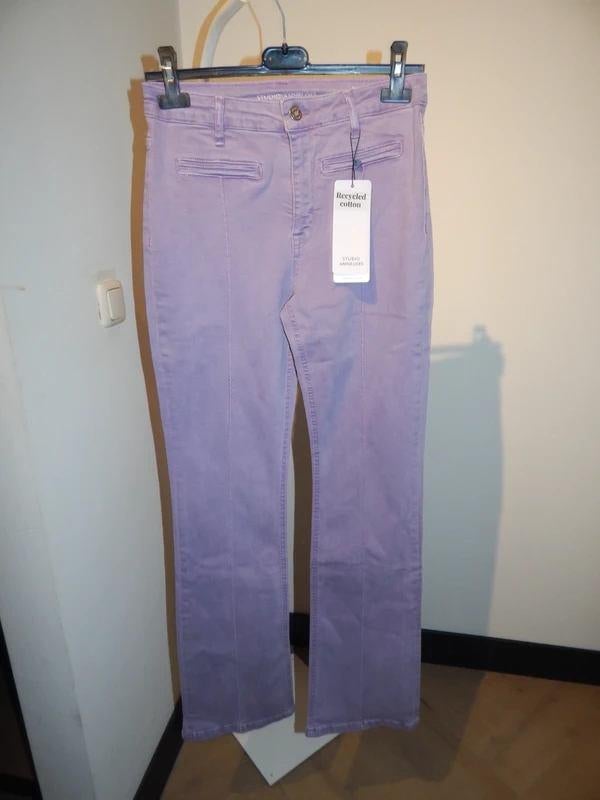 Studio Anneloes Nieuwe broek bootcute fit toffe kleur S/M, Studio Anneloes, Verzenden, Paars, Nieuw