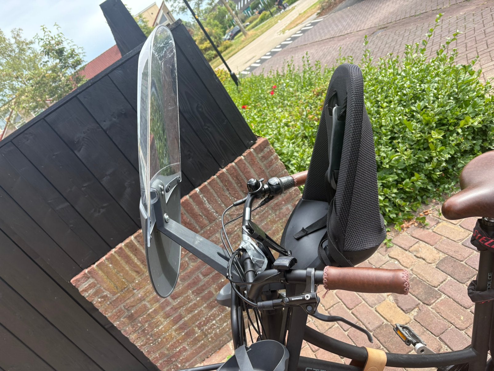 Qibbel voorzitje met windscherm, Ophalen, Voetsteuntjes, Voorzitje, Zo goed als nieuw